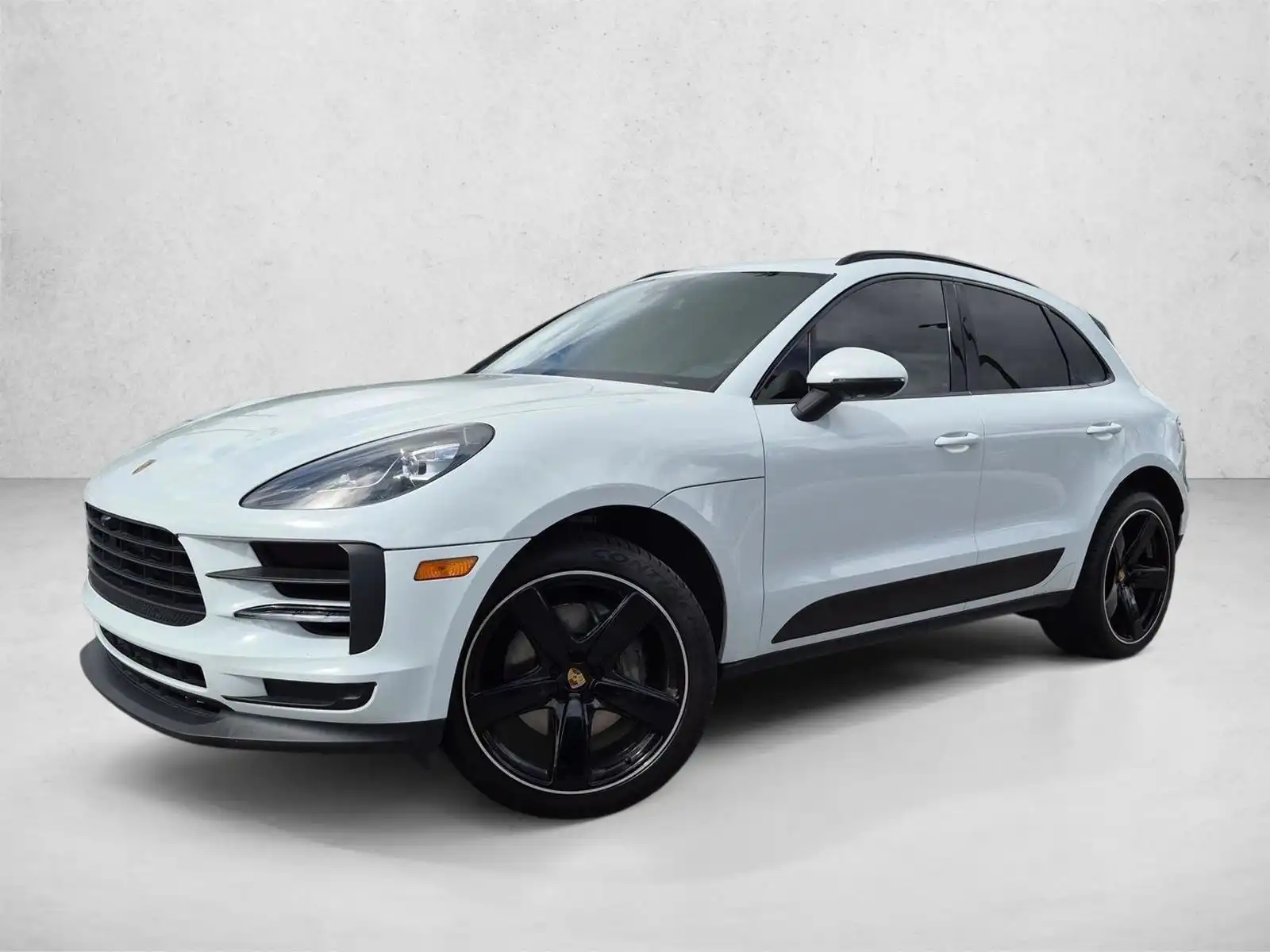 2021 Porsche Macan S's photo