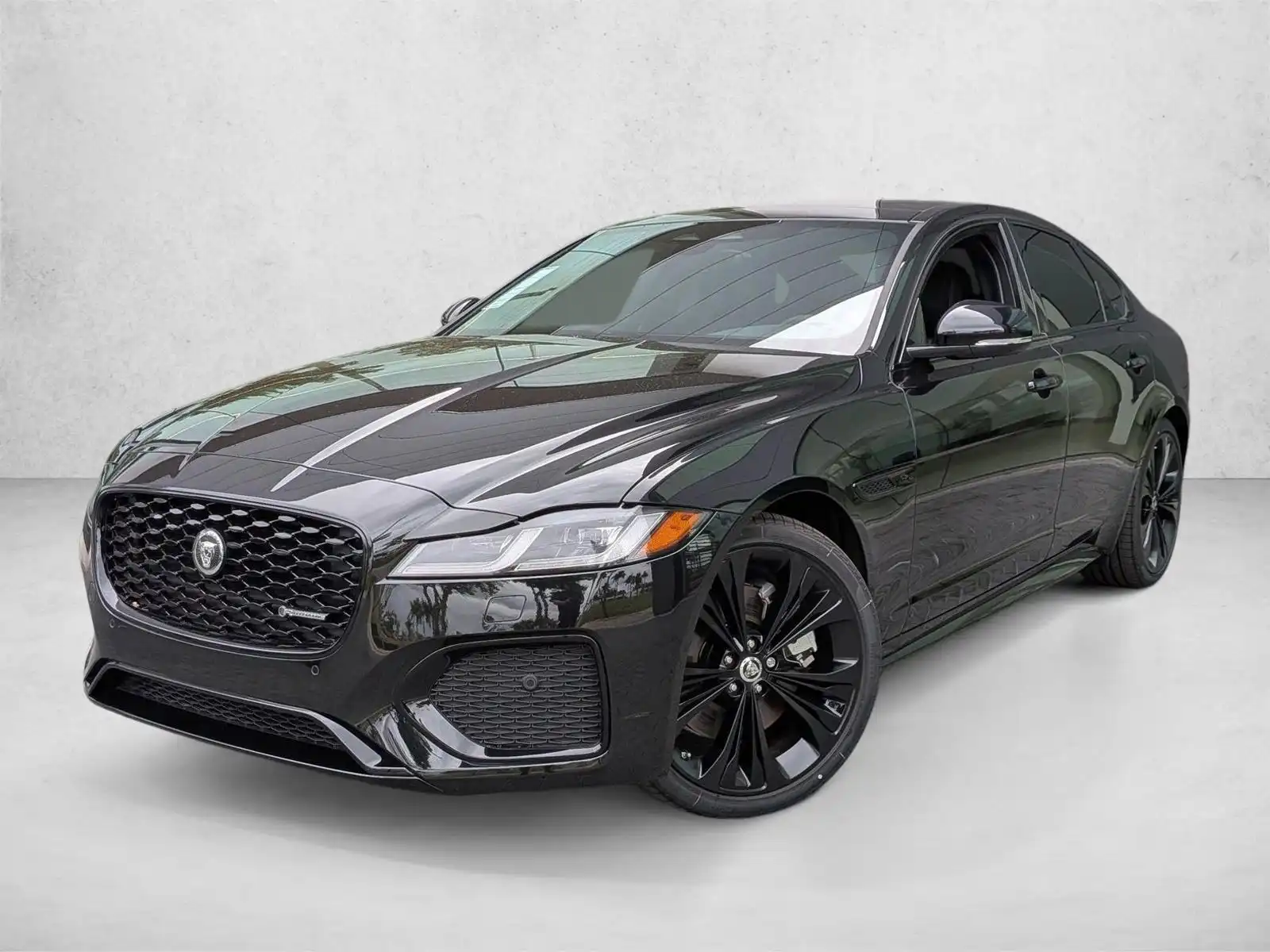 2024 Jaguar XF P300 R-Dynamic SE's photo