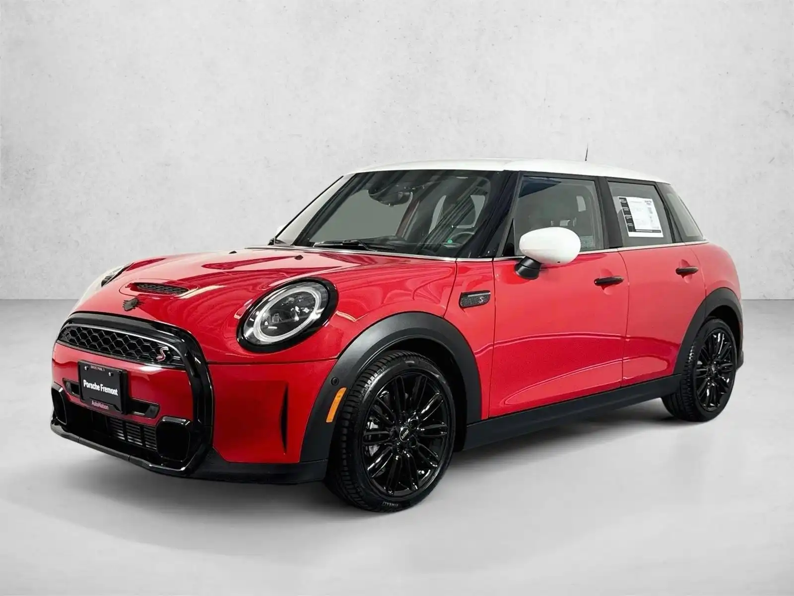 2024 MINI Hardtop Cooper S's photo