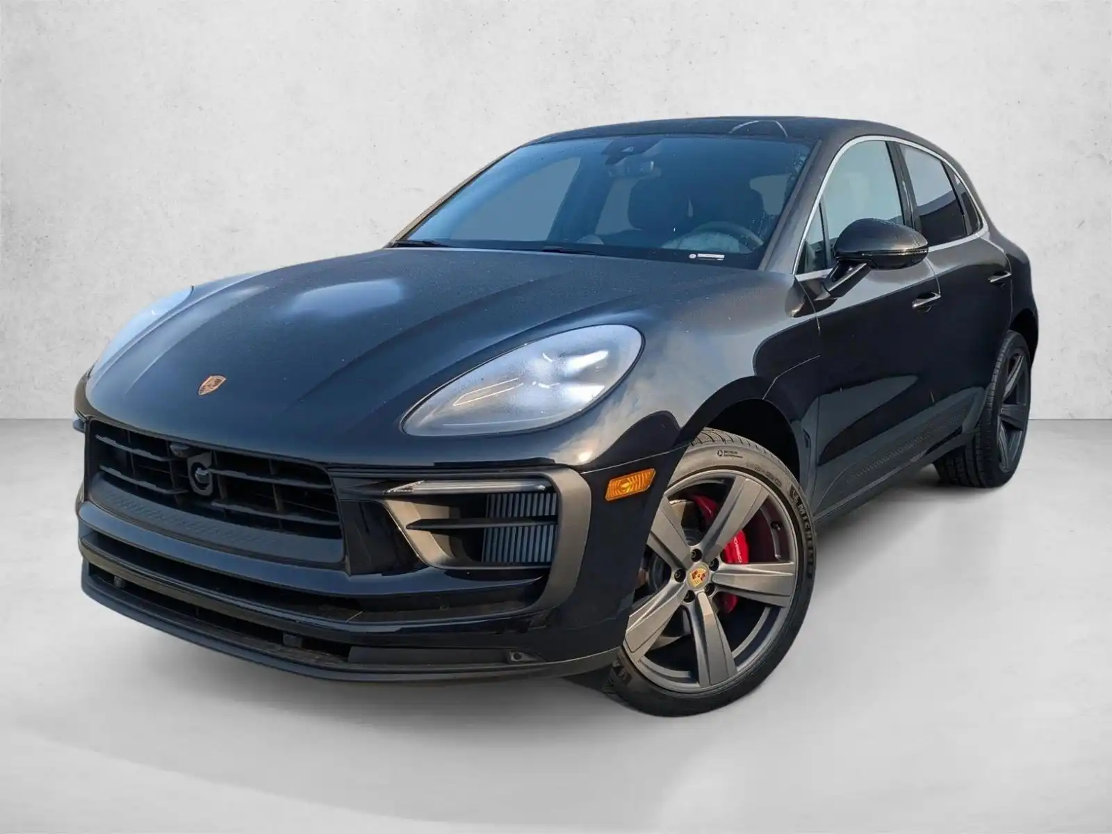 2025 Porsche Macan S's photo