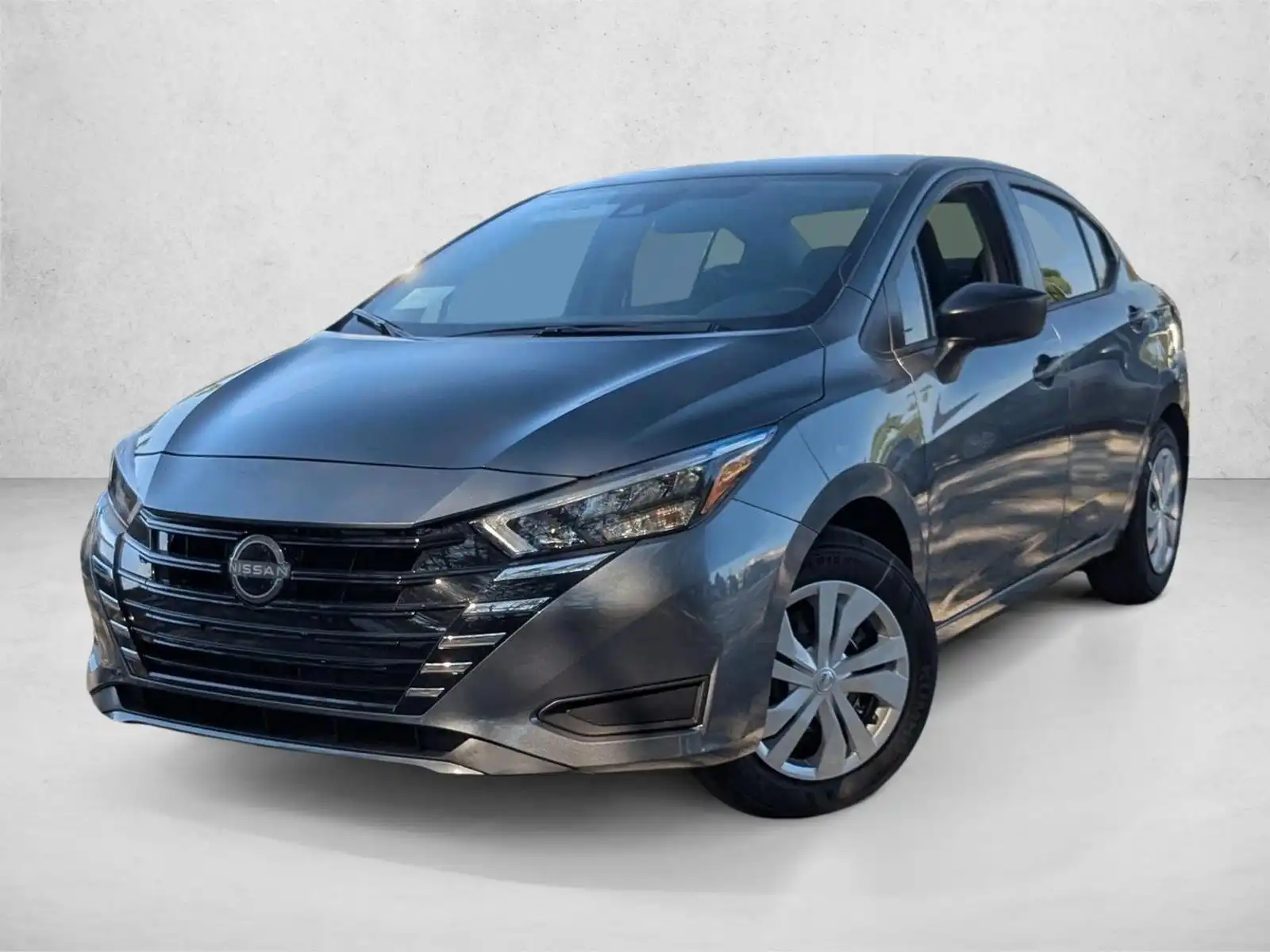 2025 Nissan Versa 1.6 S CVT's photo