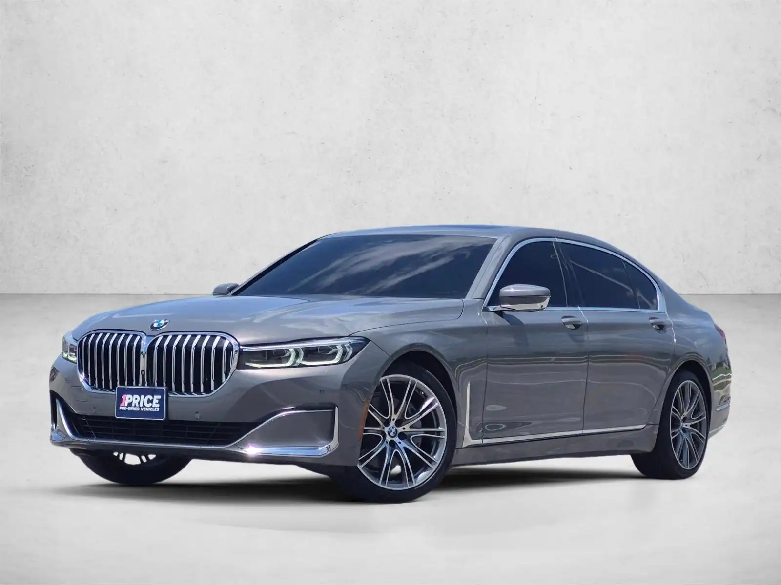 2022 BMW 7 Series 740i's photo