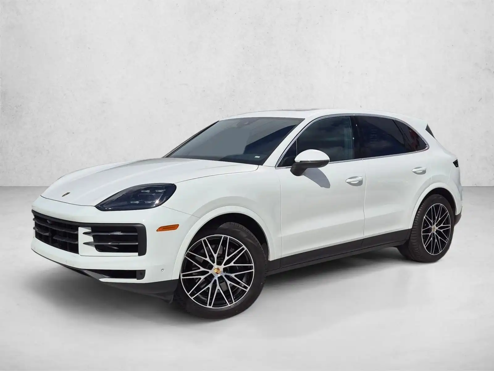 2025 Porsche Cayenne Base's photo
