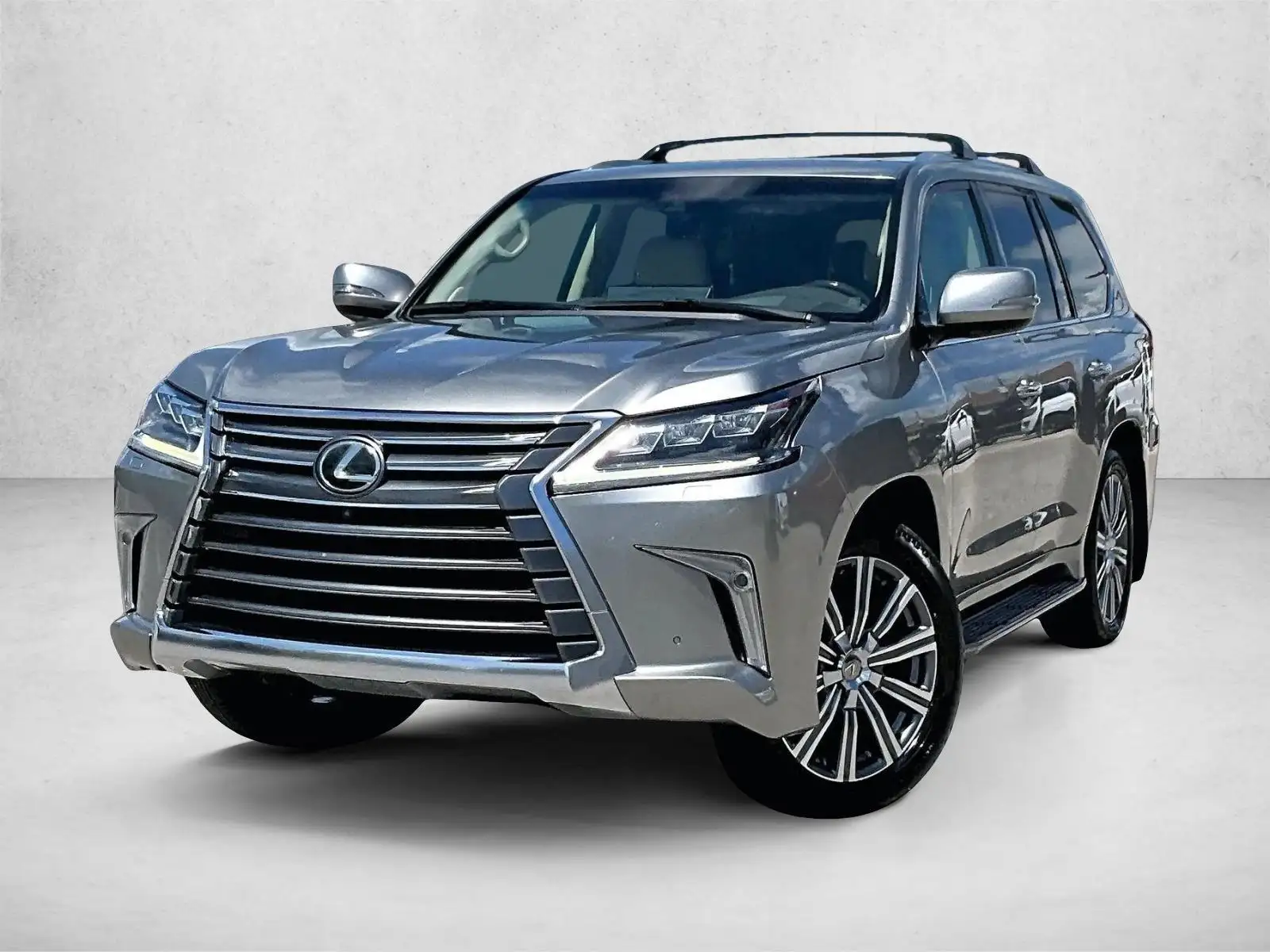 2017 Lexus LX 600 570's photo