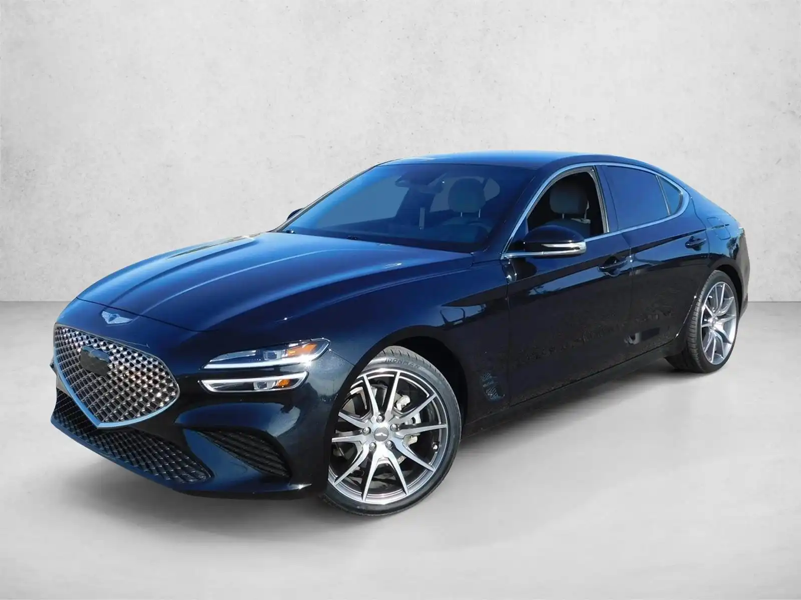 2023 Genesis G70 2.0T Standard's photo