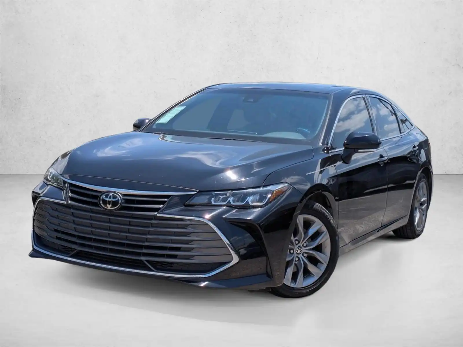 2022 Toyota Avalon XLE's photo
