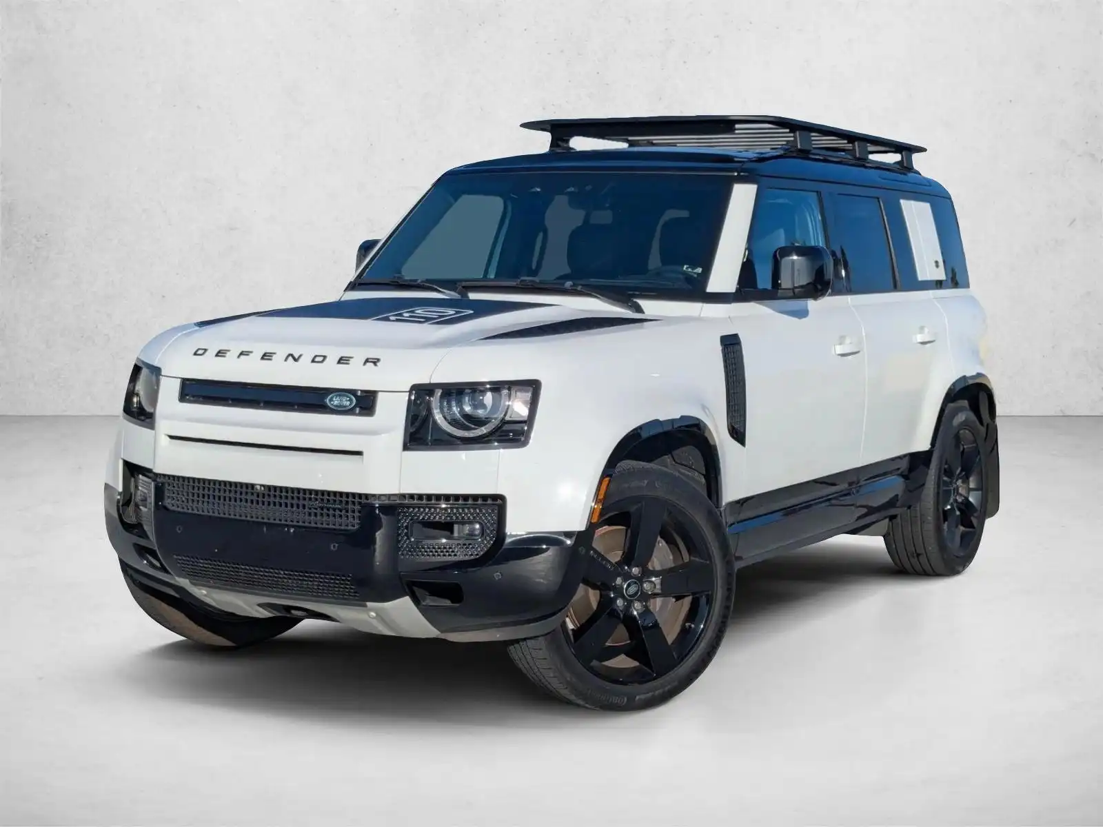 2022 Land Rover Defender X-Dynamic HSE's photo