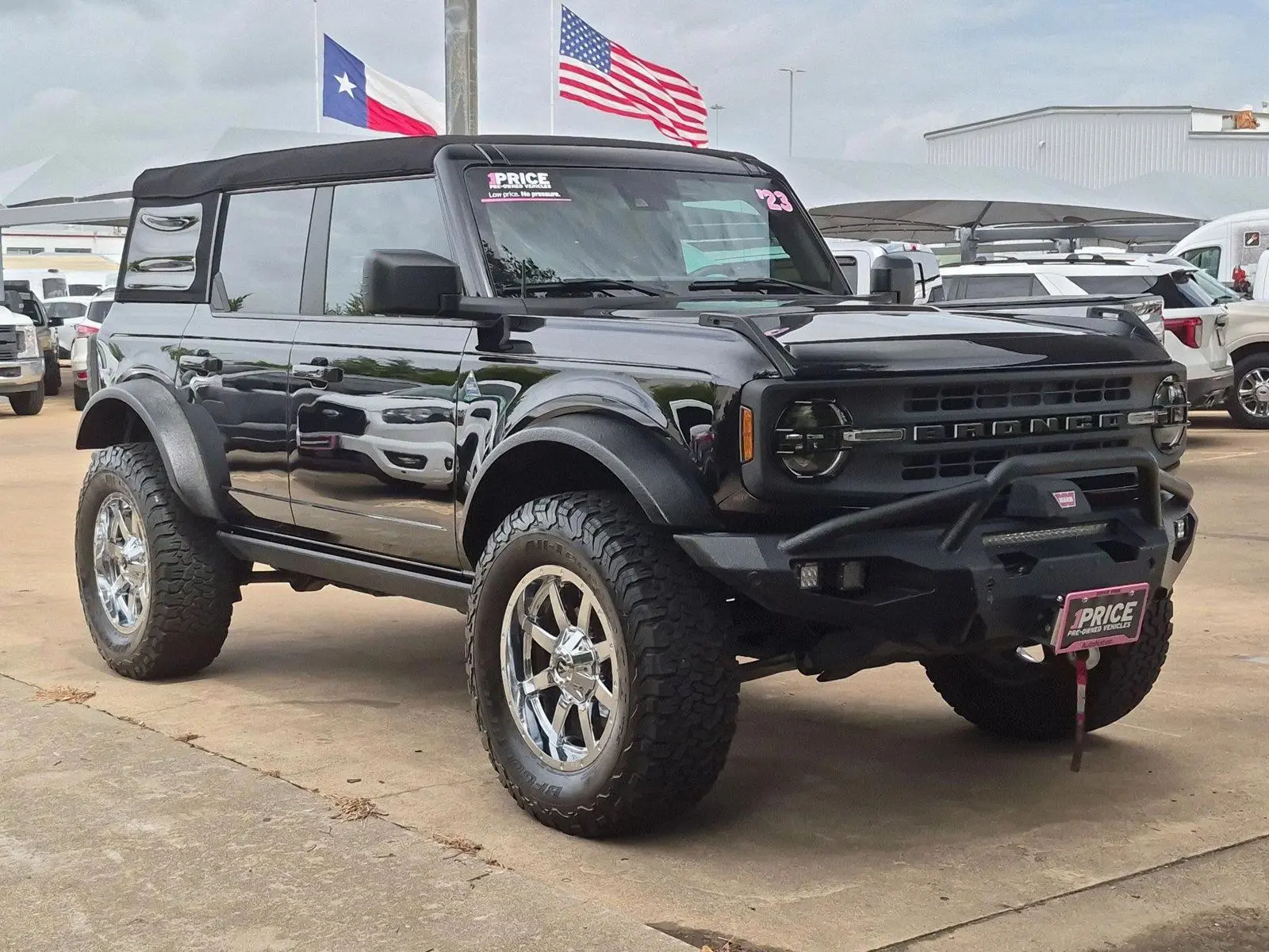 2023 Ford Bronco Black Diamond Advanced (322A) 4x4 photo 3