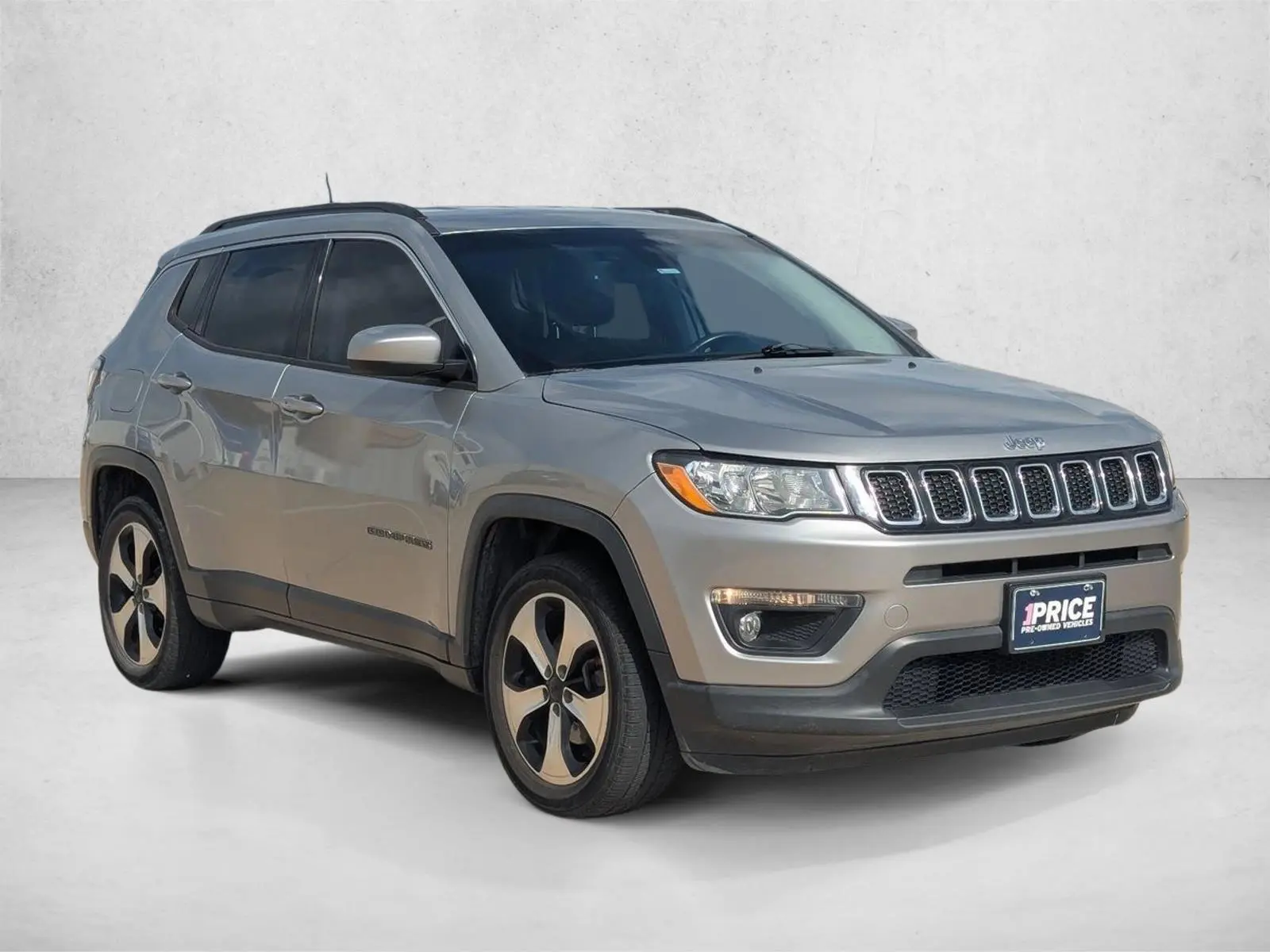 2017 Jeep Compass Latitude 4X4 photo 3