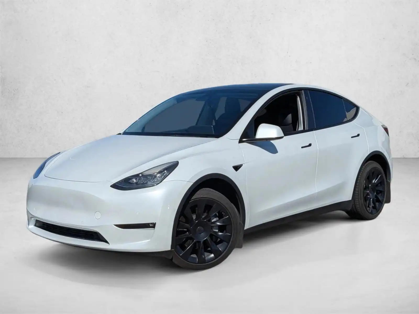 2022 Tesla Model Y Long Range Dual Motor All-Wheel Drive's photo