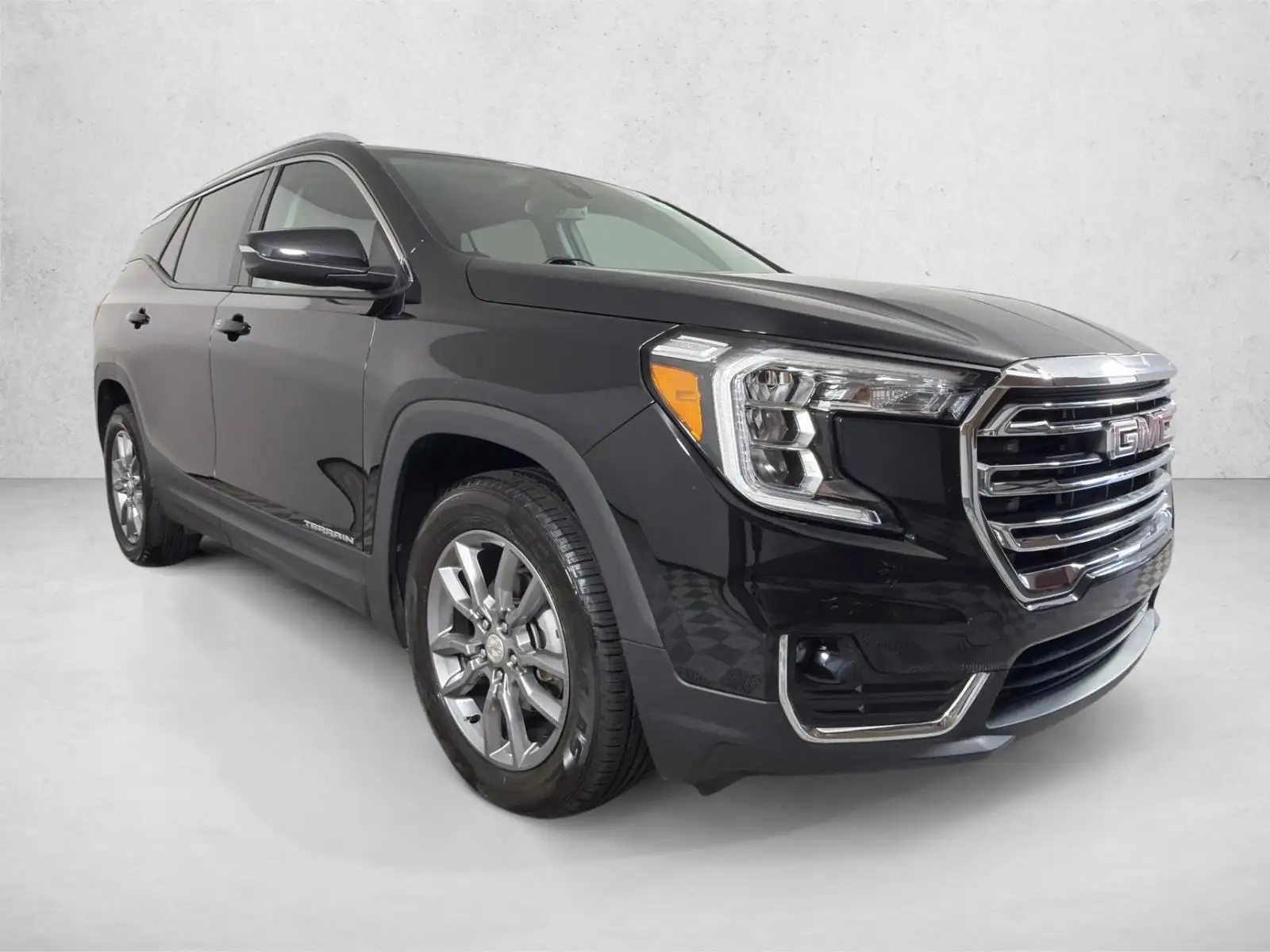 2024 GMC Terrain SLT AWD's photo