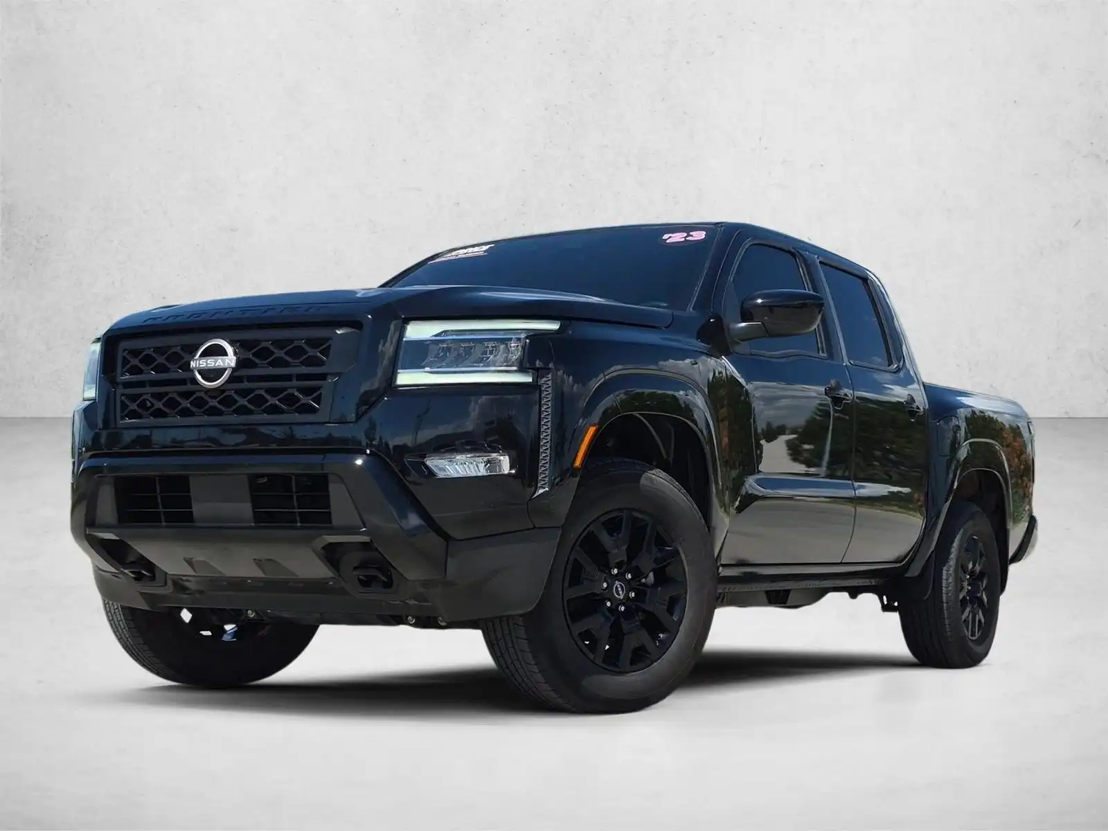 2023 Nissan Frontier SV Crew Cab 4X4 SWB's photo