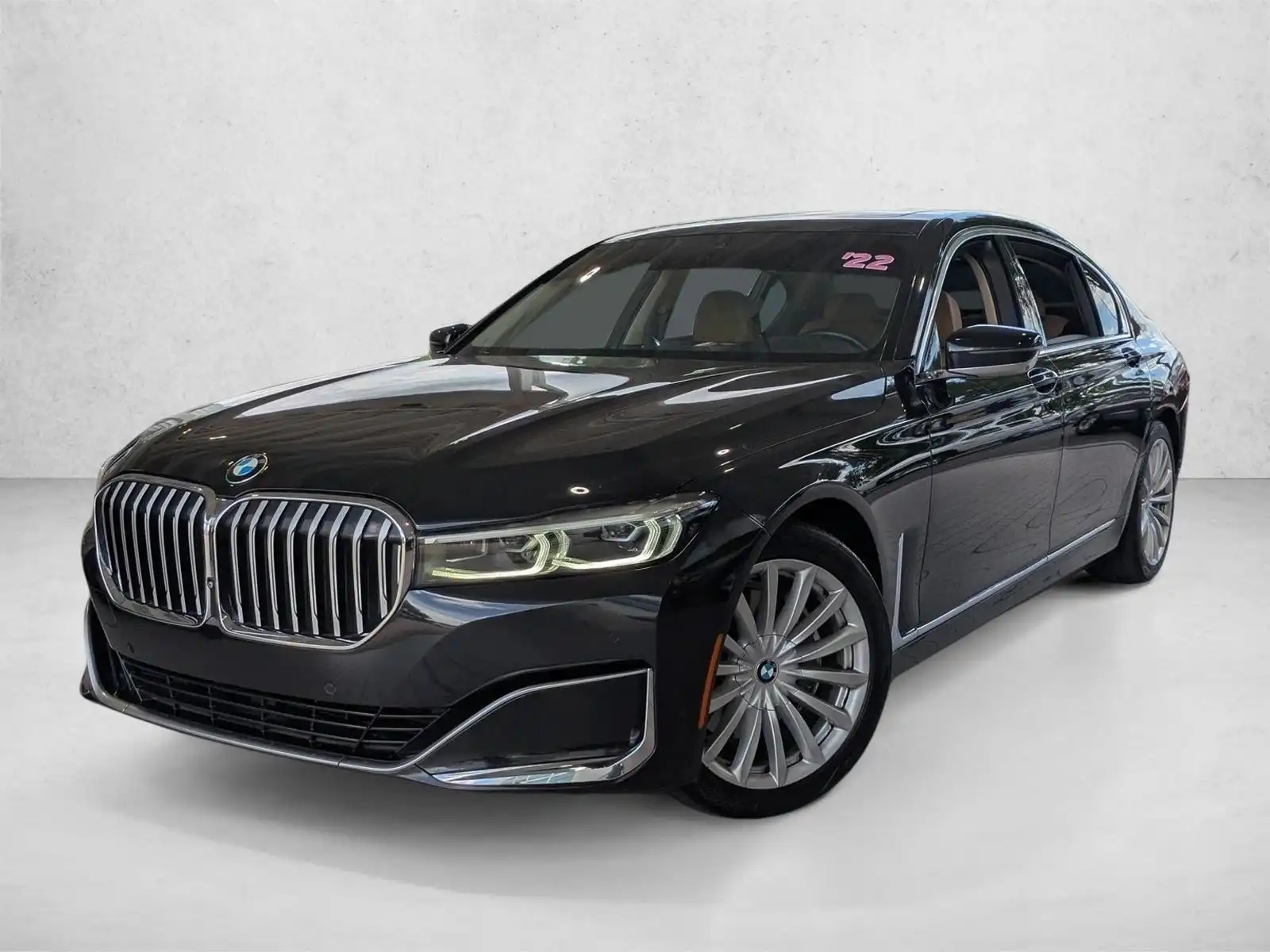 2022 BMW 7 Series 740i's photo