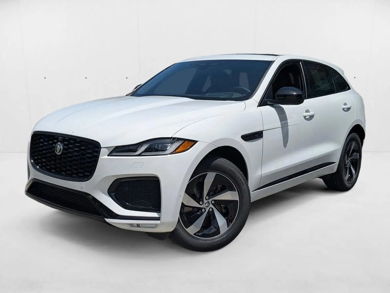 2026 Jaguar F-PACE P250 R-Dynamic S's photo