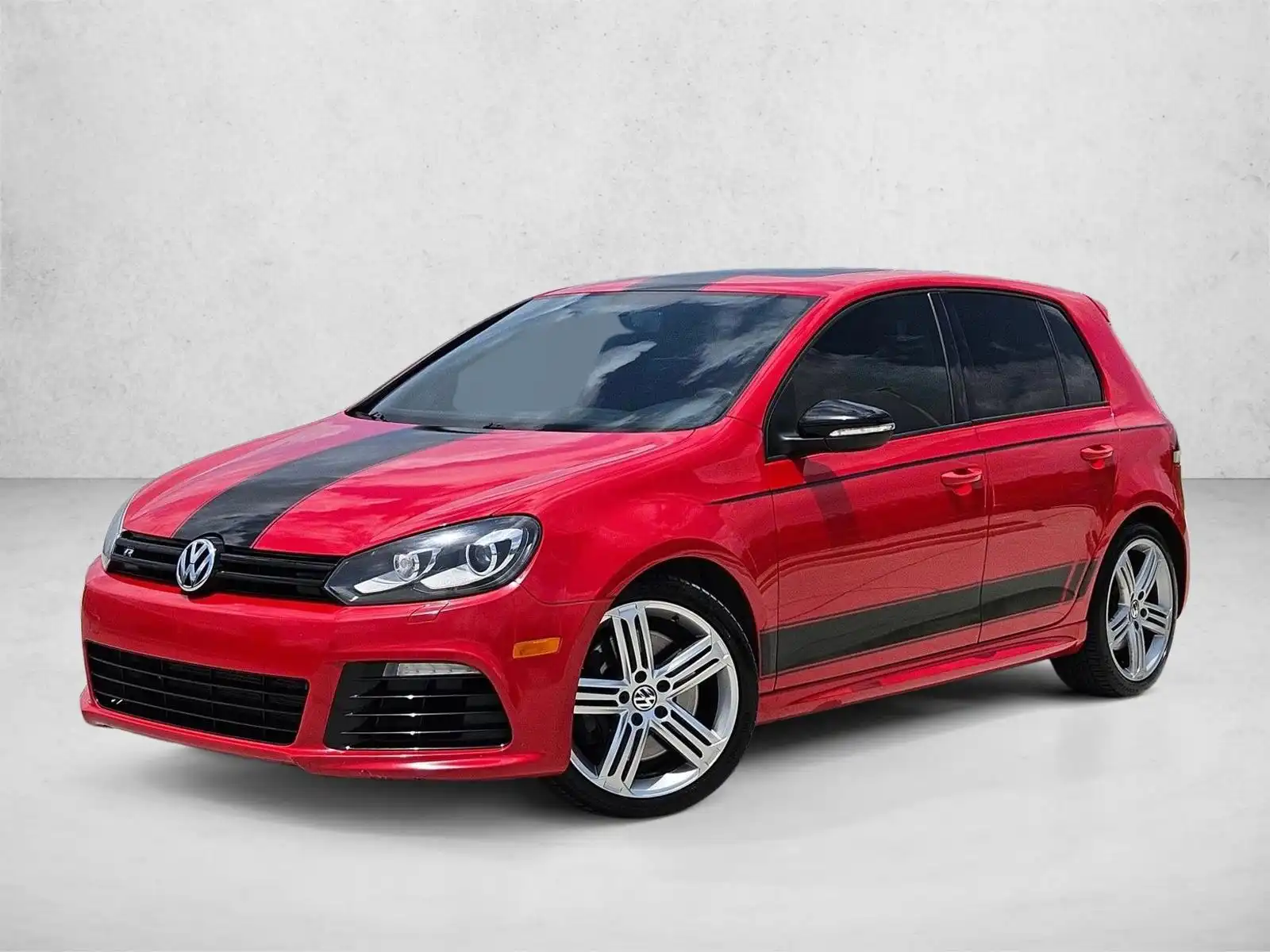 2012 Volkswagen Golf 4-door w/Sunnroof & Navigation's photo