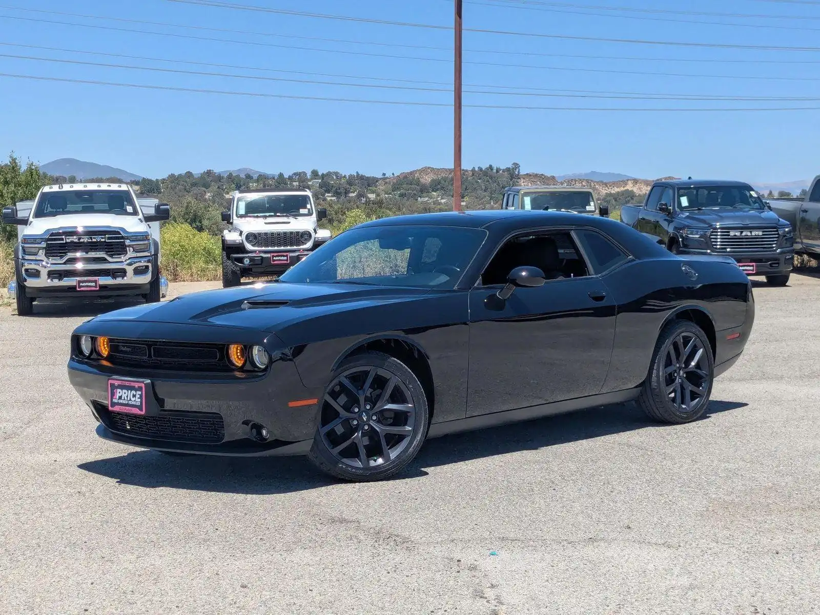 2019 Dodge Challenger SXT Auto's photo
