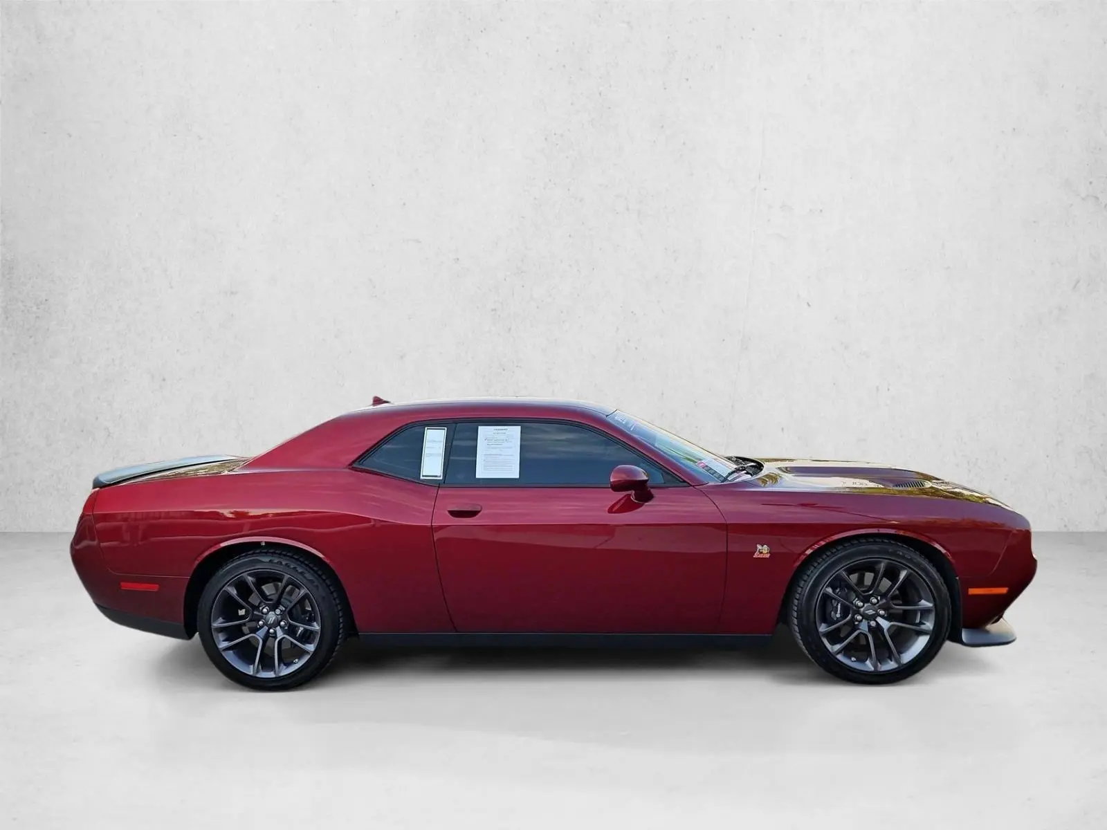 2023 Dodge Challenger R/T Scat Pack photo 4