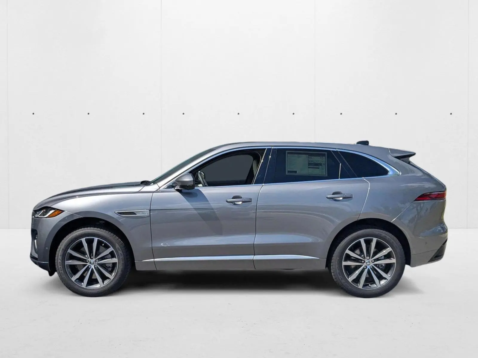 2026 Jaguar F-PACE P250 R-Dynamic S photo 5
