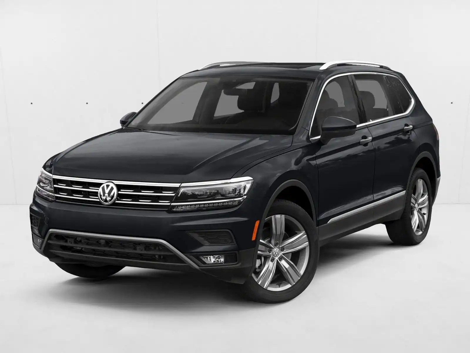 2018 Volkswagen Tiguan 2.0T SEL 4Motion's photo
