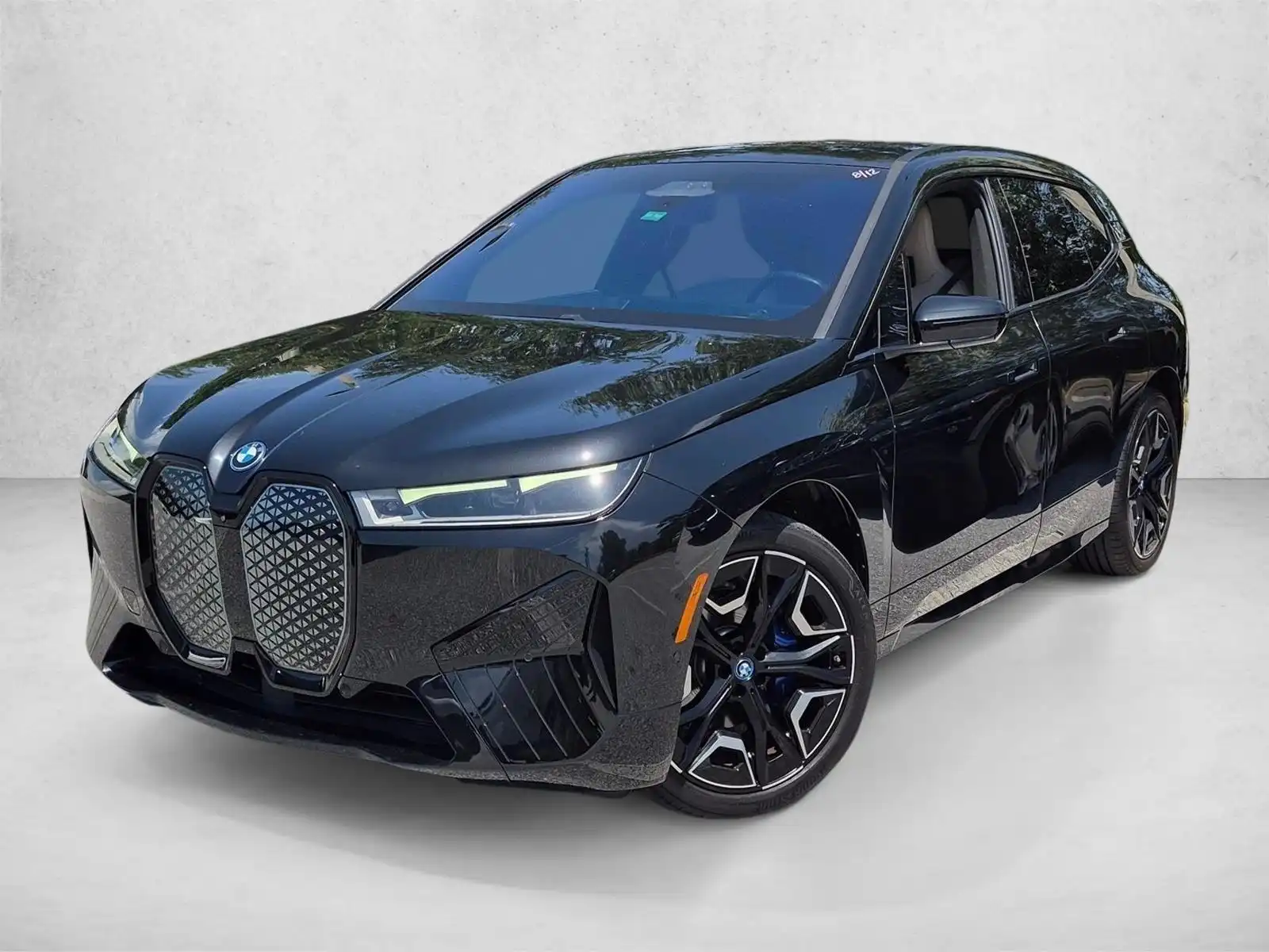 2024 BMW iX xDrive50's photo