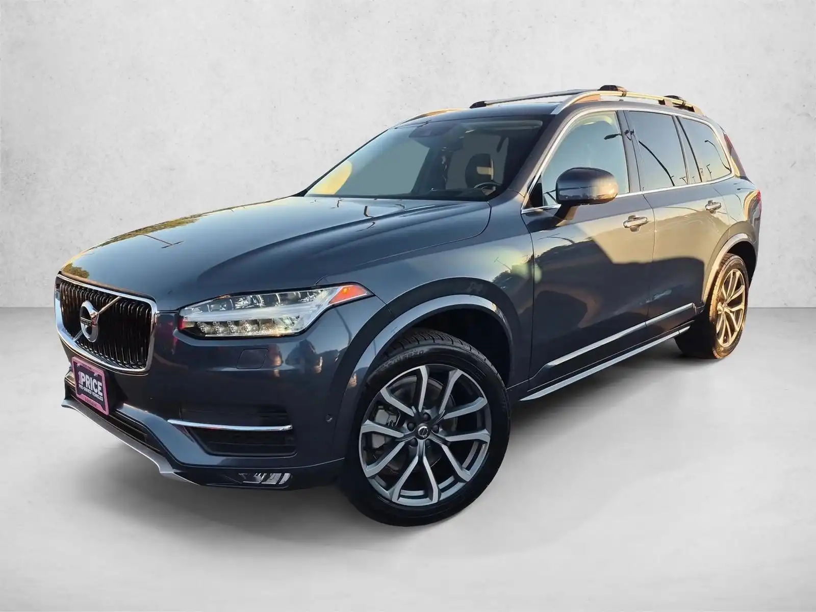 2019 Volvo XC90 T6 Momentum AWD's photo