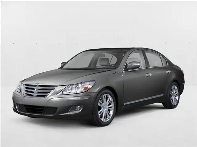 2011 Hyundai Genesis 3.8's photo
