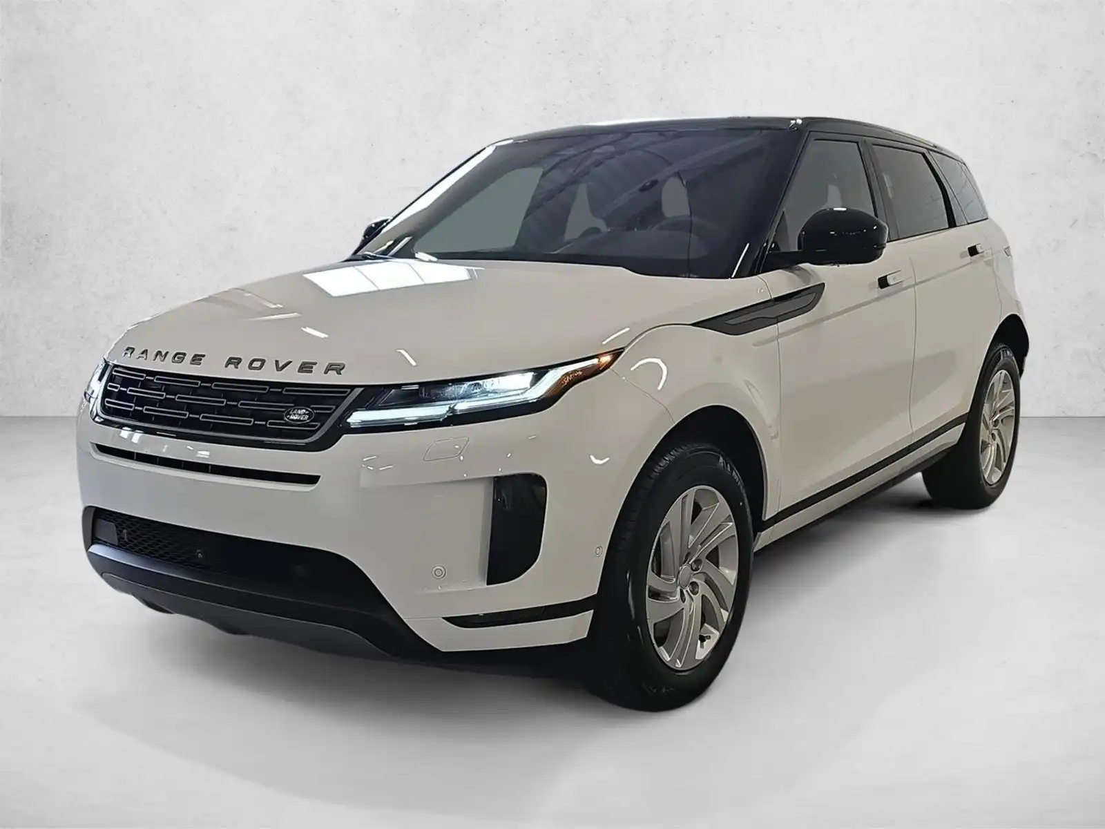 2026 Land Rover Range Rover Evoque S's photo
