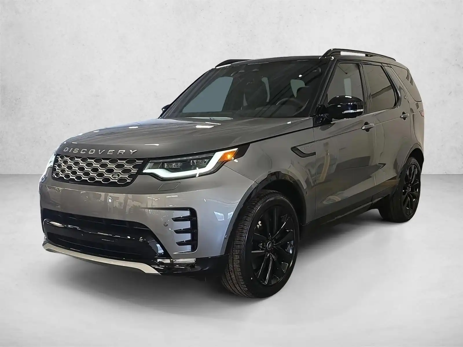 2026 Land Rover Discovery P360 Gemini Edition's photo
