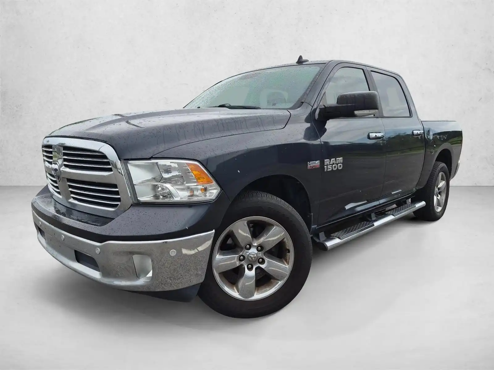 2017 RAM 1500 Big Horn 4x4 Crew Cab 5'7's photo