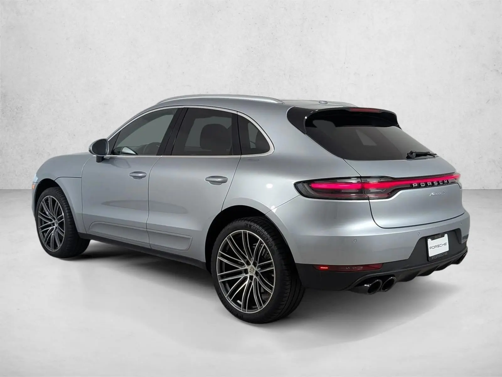 2021 Porsche Macan S photo 3
