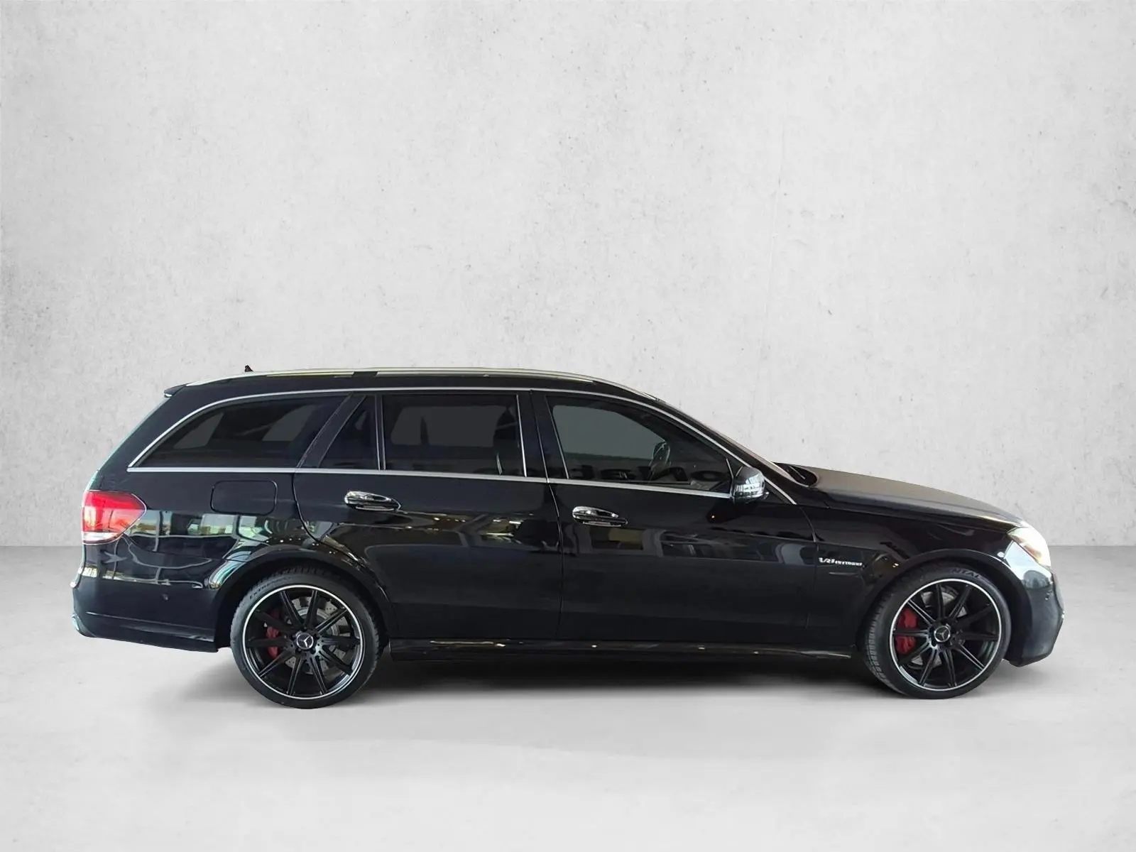 2014 Mercedes-Benz E-Class E63 AMG S 4MATIC photo 4