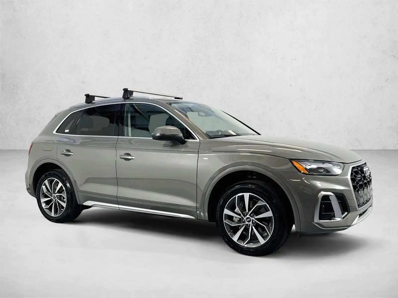 2023 Audi Q5 45 Premium Plus's photo