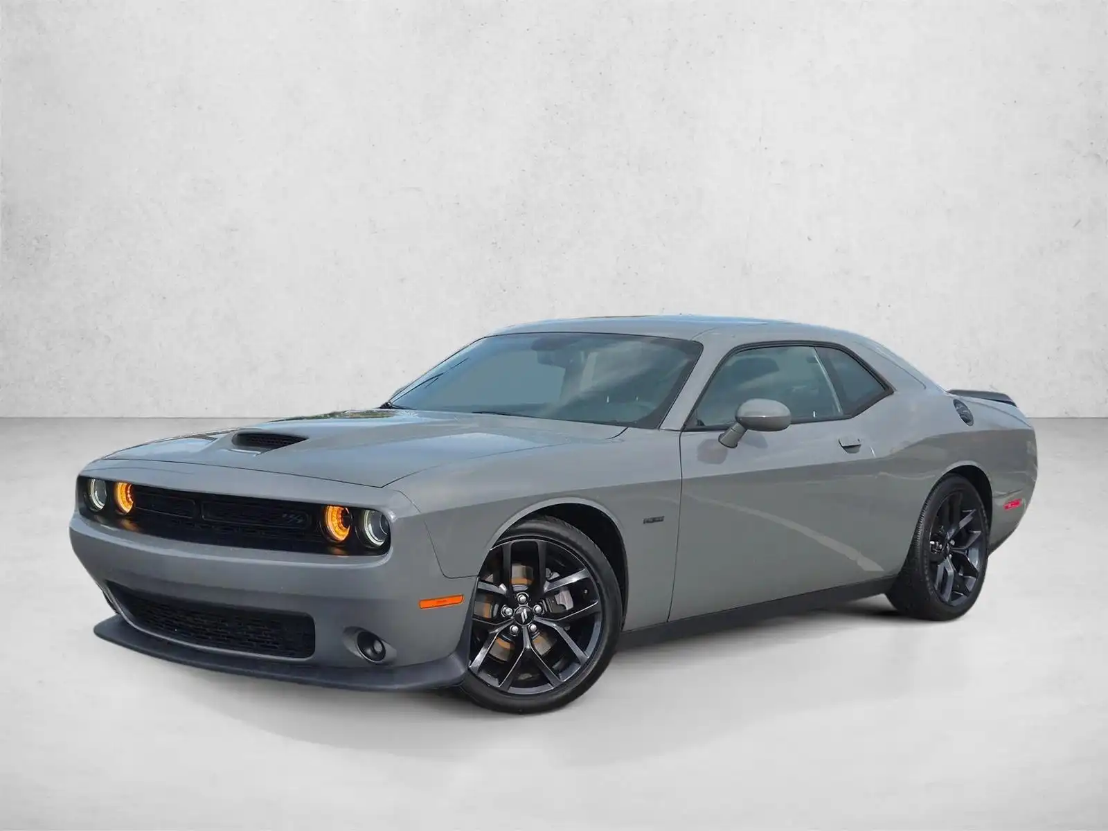 2019 Dodge Challenger R/T's photo