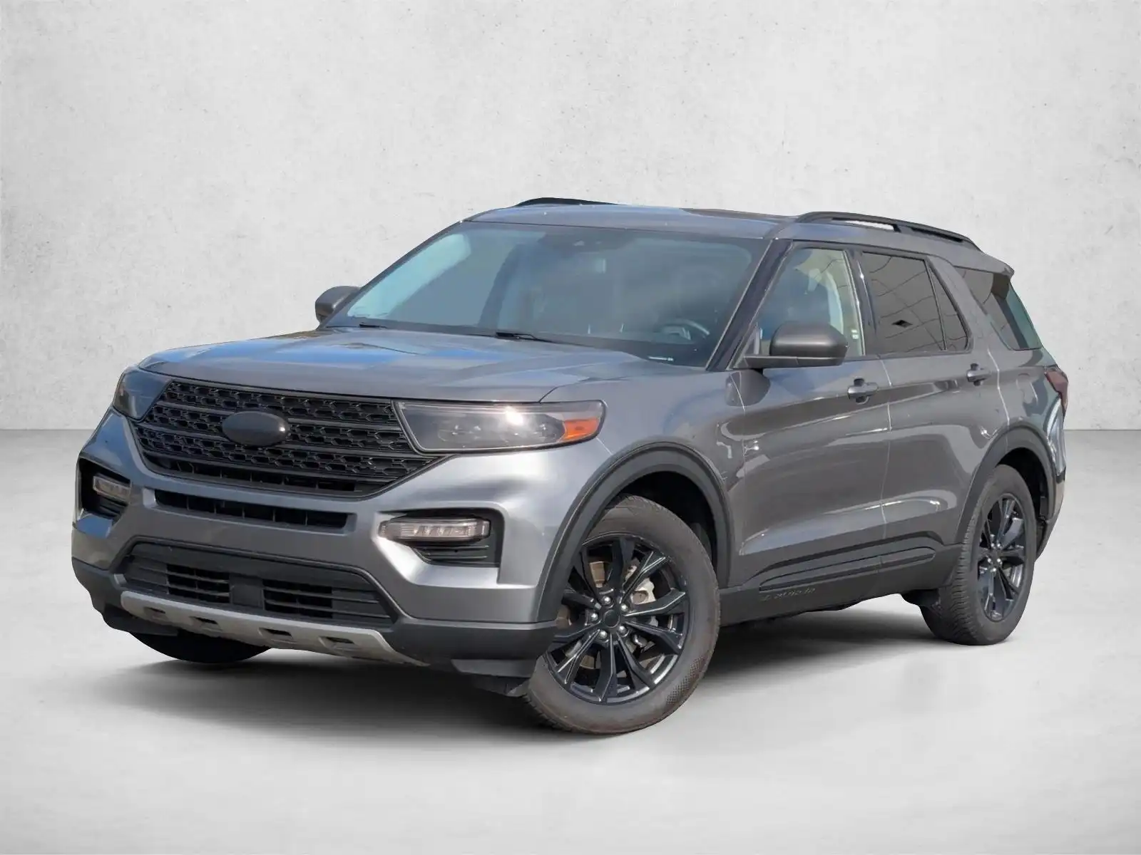 2022 Ford Explorer XLT RWD's photo