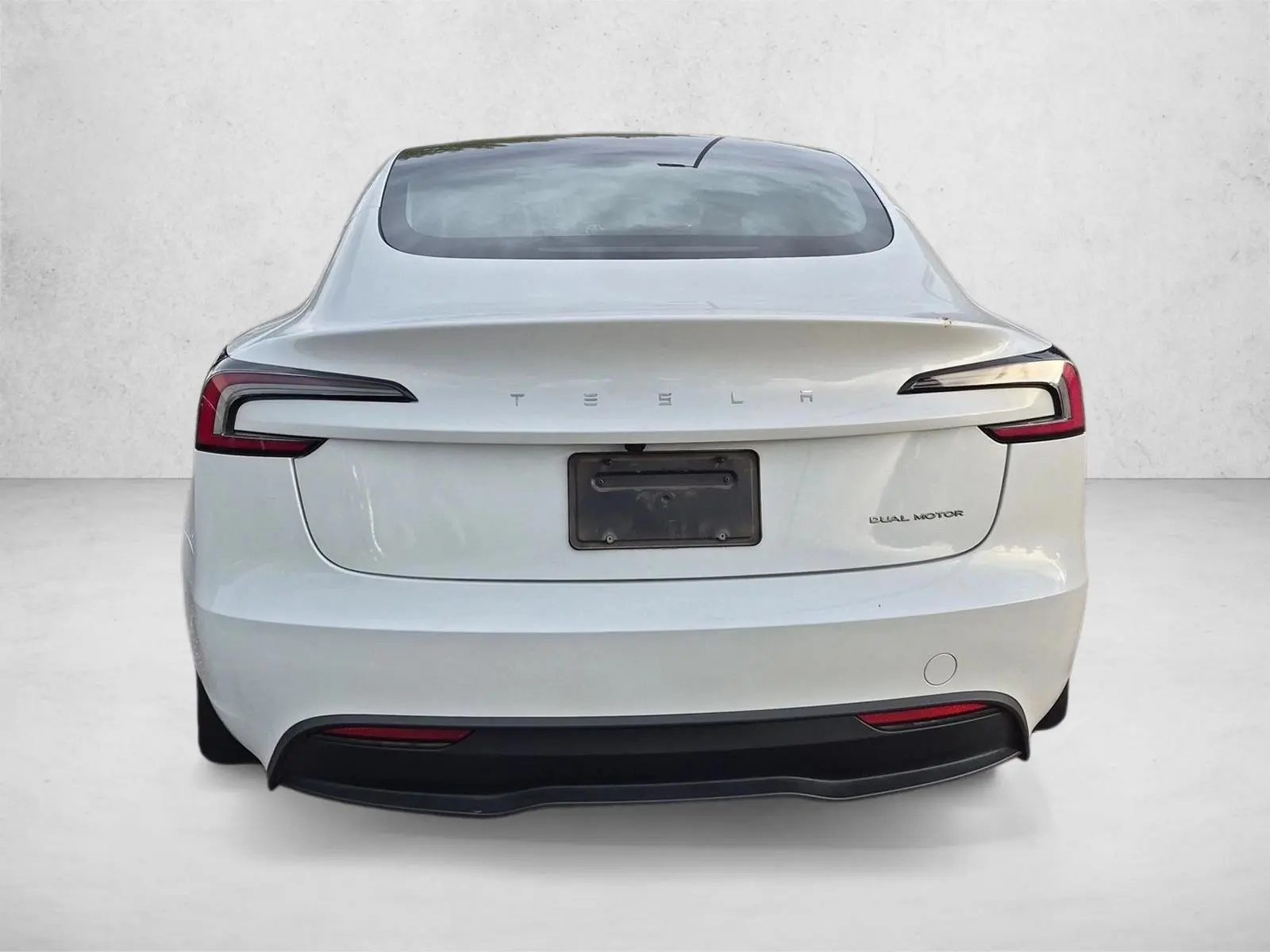 2025 Tesla Model 3 Long Range AWD photo 5