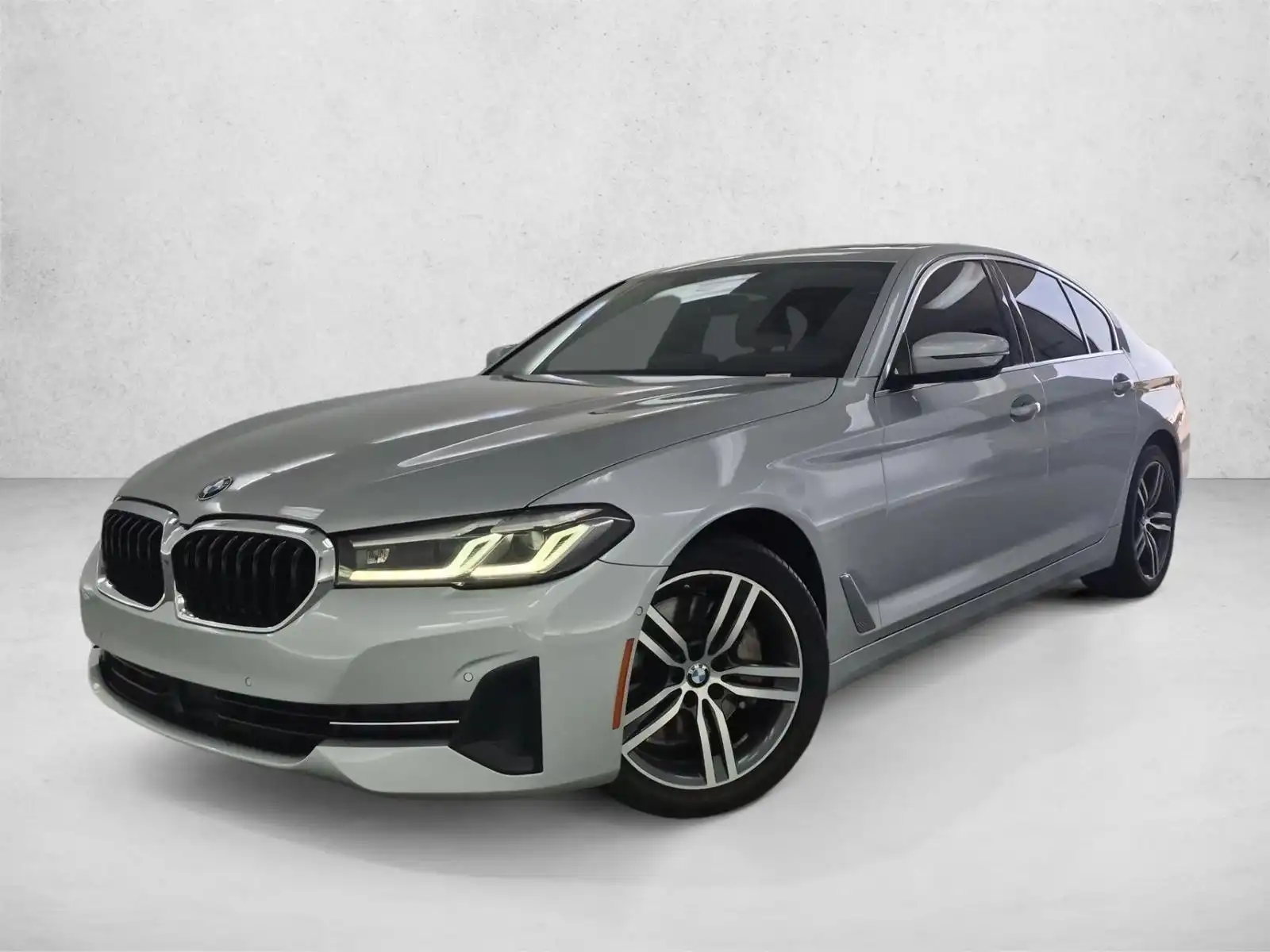 2021 BMW 5 Series 530i Sedan's photo