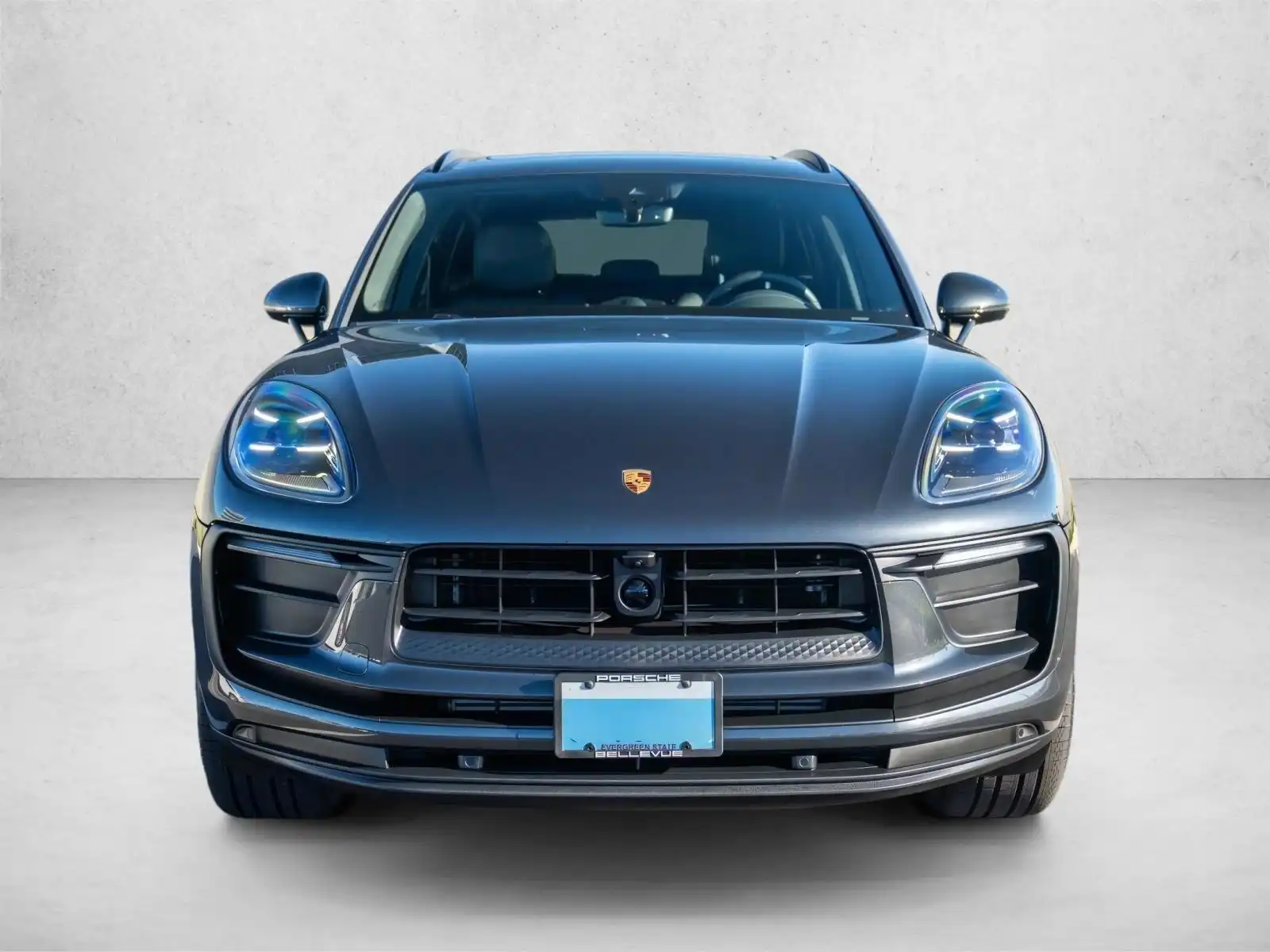 2026 Porsche Macan Base's photo