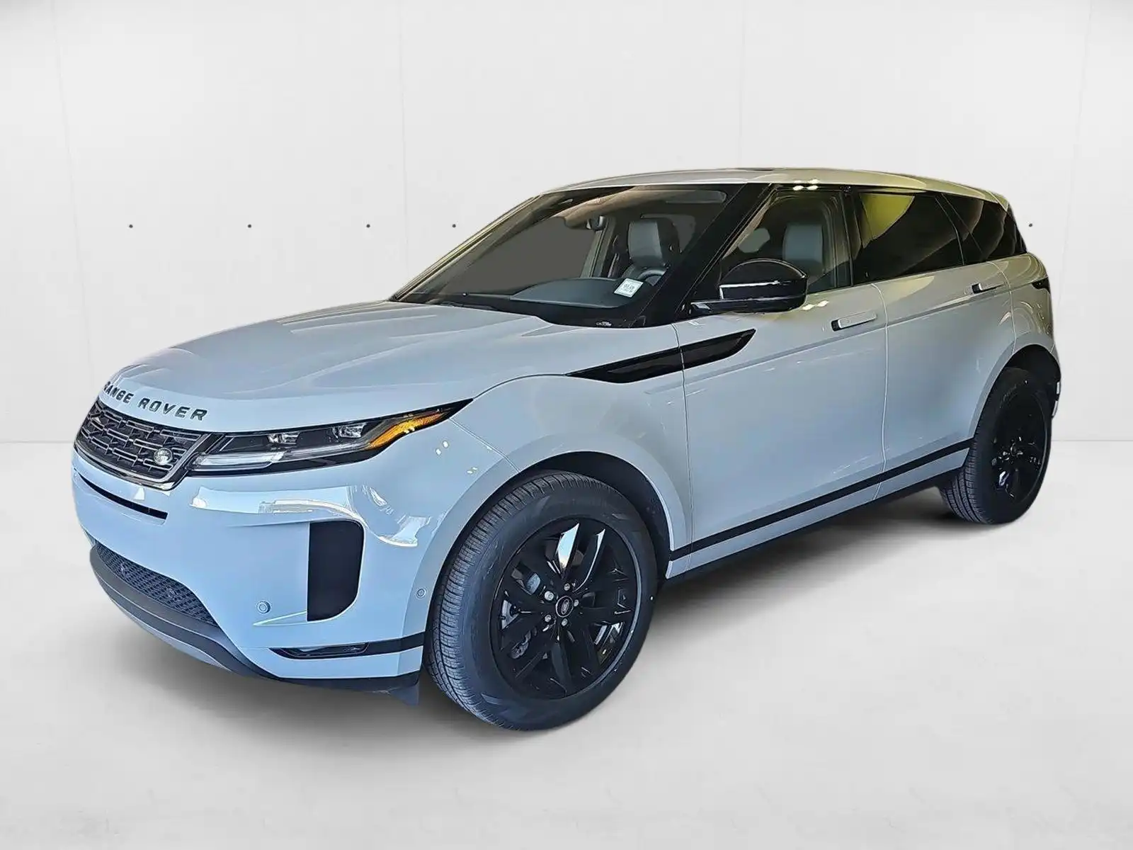 2026 Land Rover Range Rover Evoque S's photo