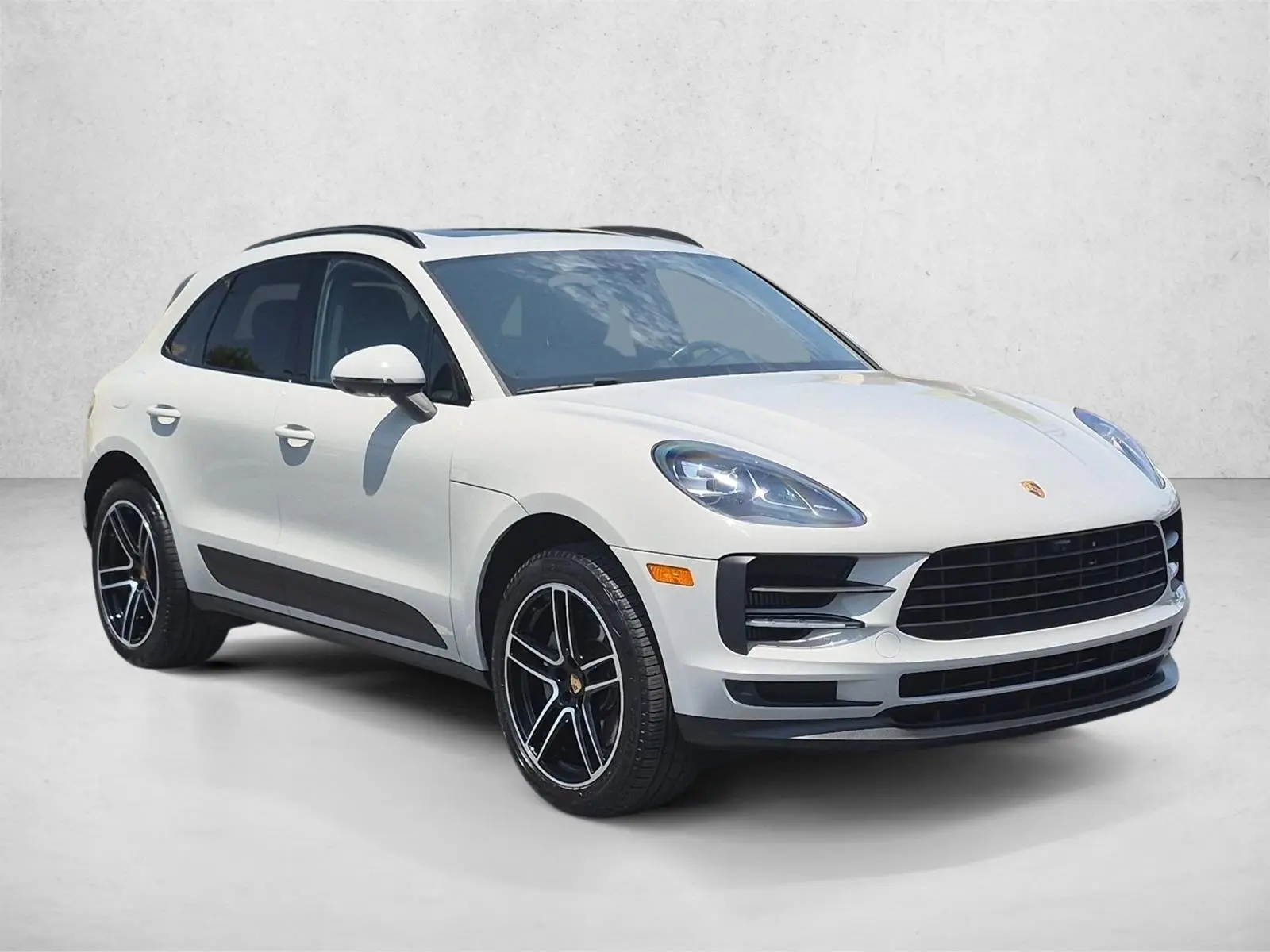 2021 Porsche Macan S photo 3