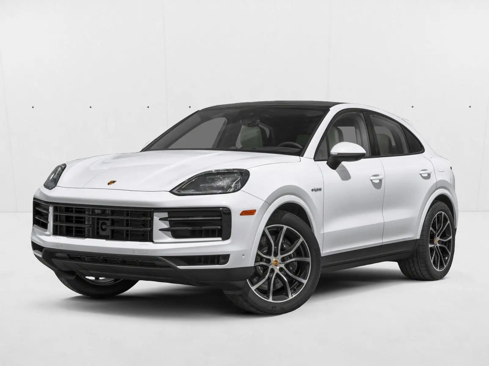 2026 Porsche Cayenne Turbo E-Hybrid's photo