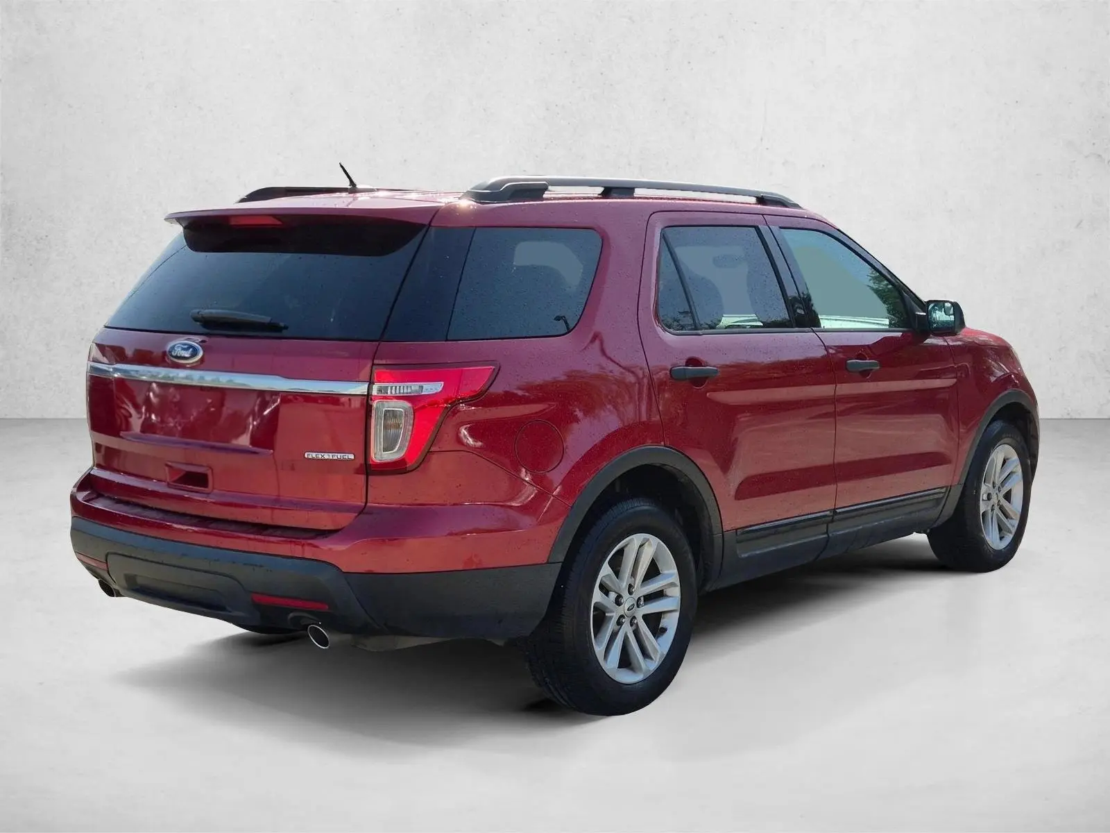 2015 Ford Explorer Base photo 5