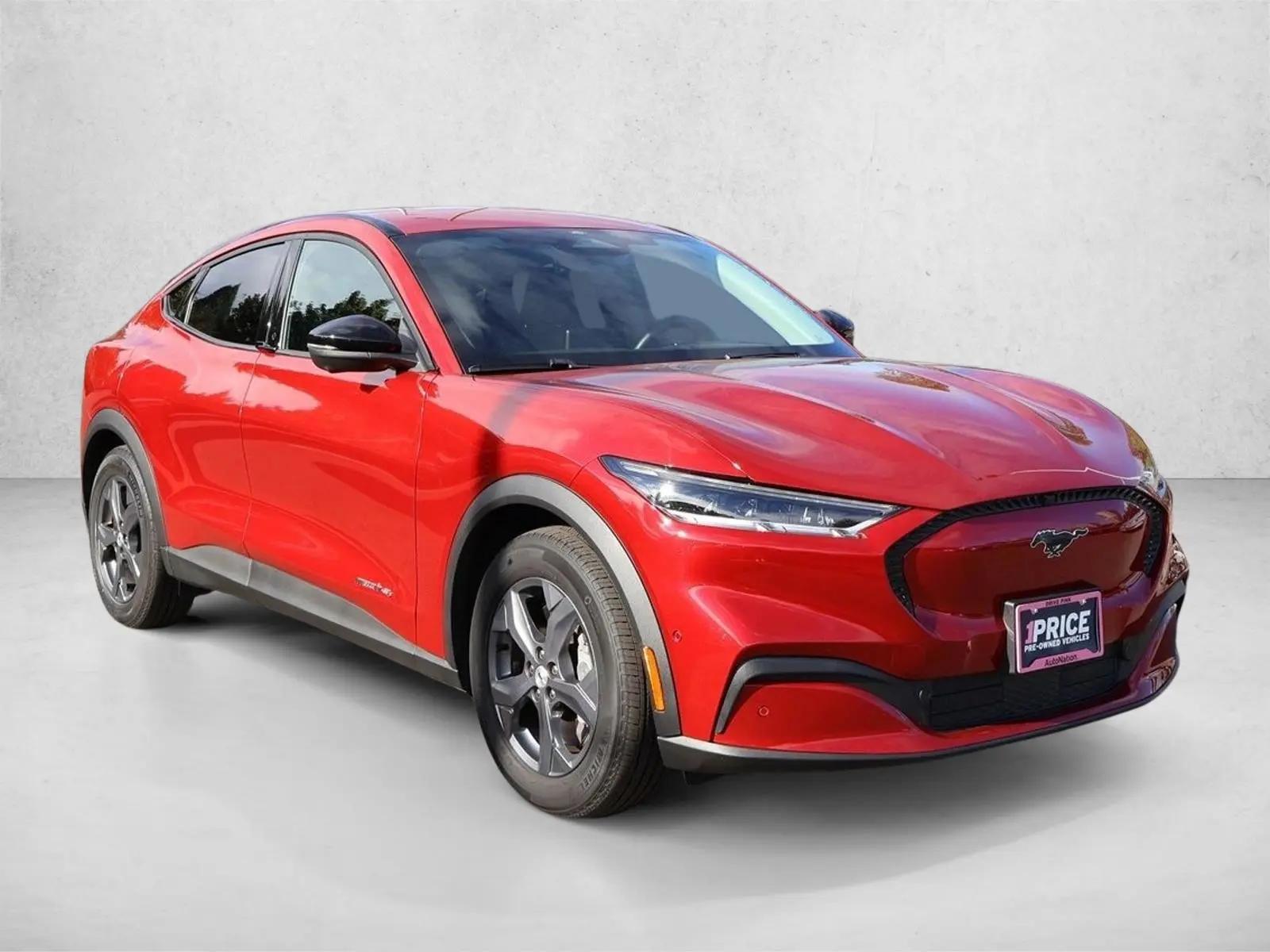 2023 Ford Mustang-Mach-e Select photo 3