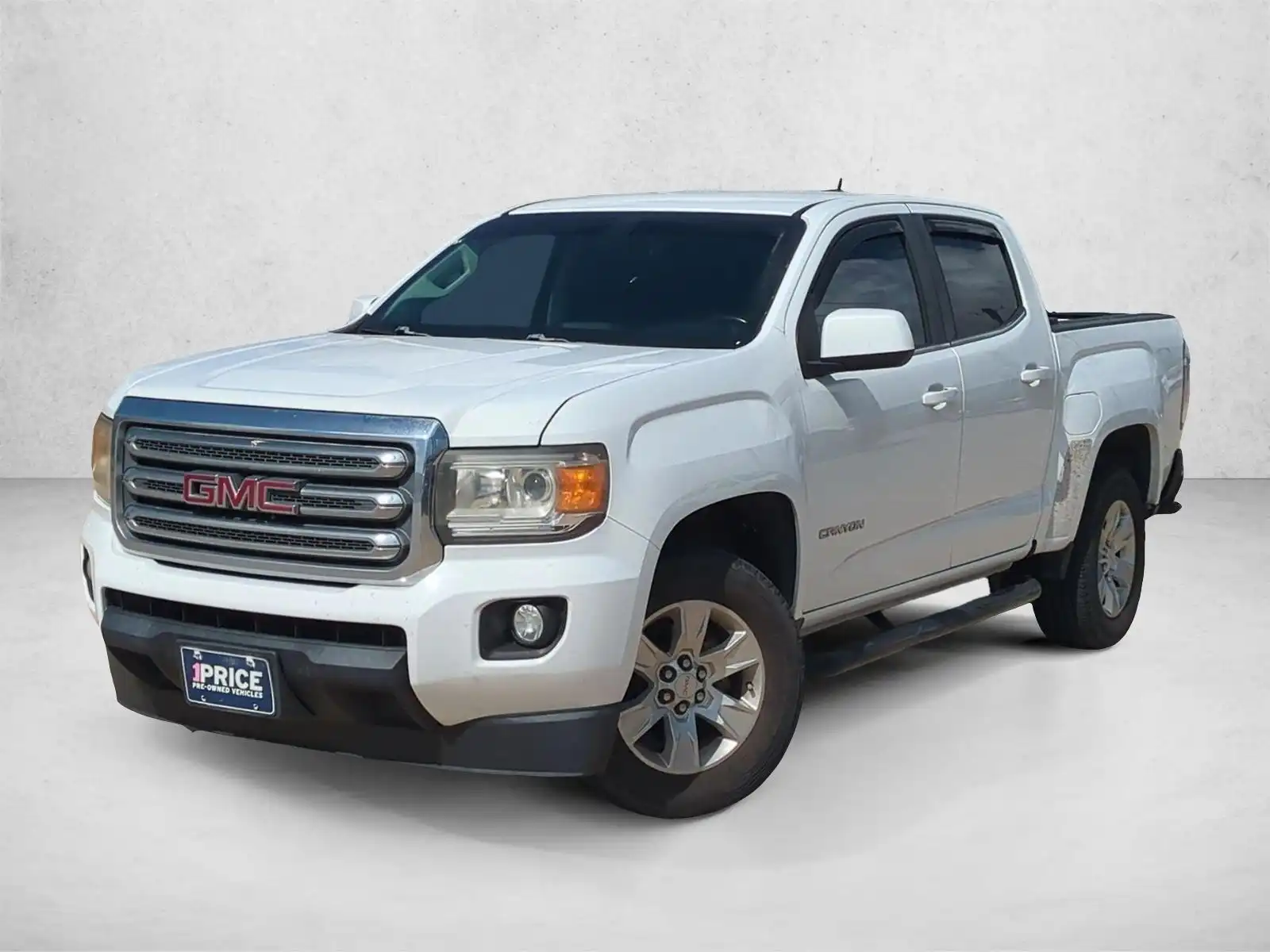 2017 GMC Canyon SLE 2WD Crew Cab Short Box's photo