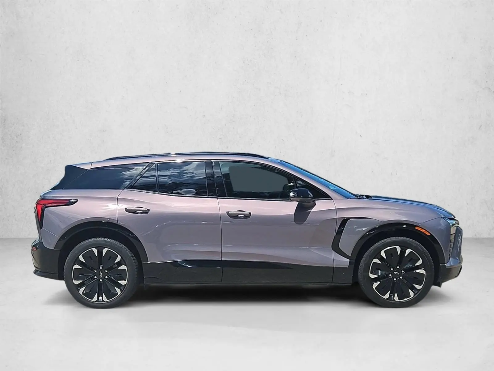 2026 Chevrolet Blazer EV RS AWD photo 4