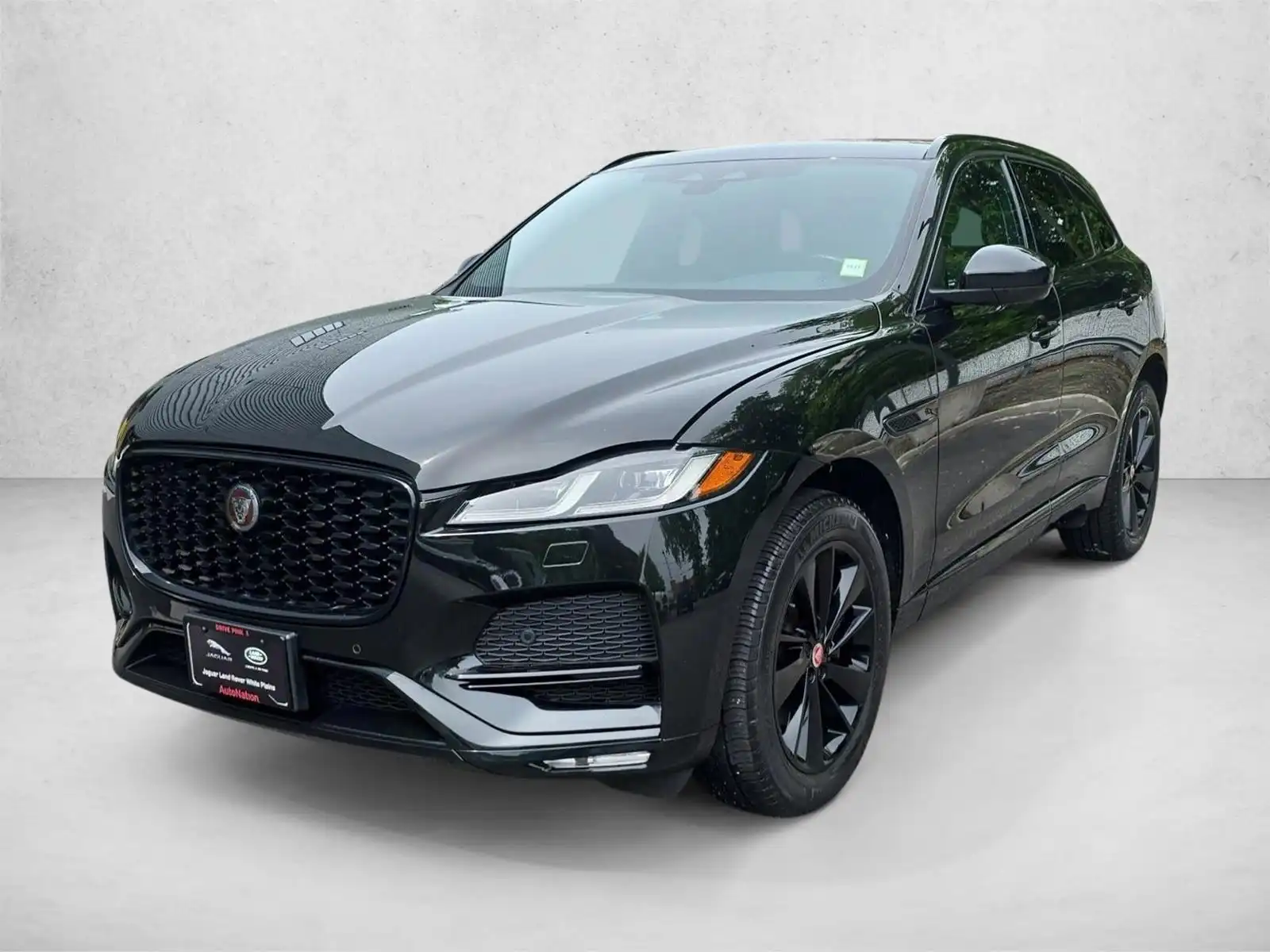 2022 Jaguar F-PACE P250 S's photo
