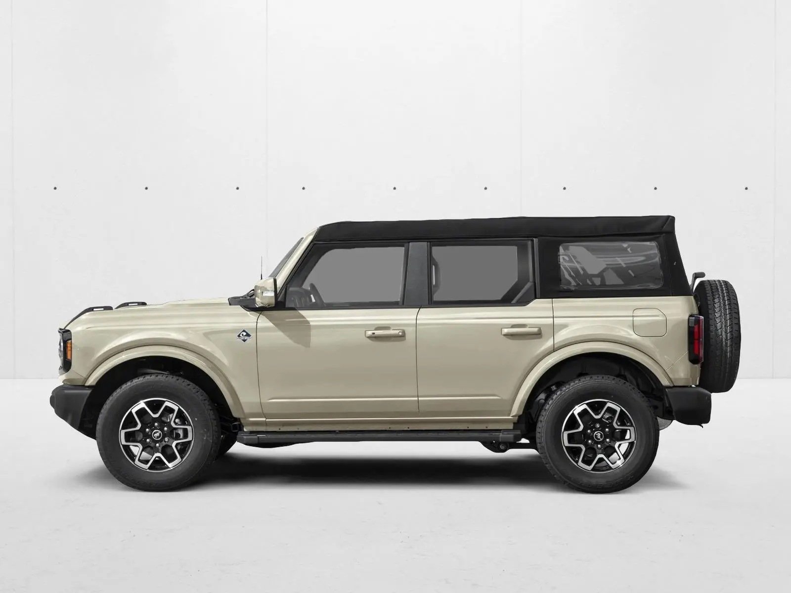 2026 Ford Bronco Outer Banks 4x4 photo 3