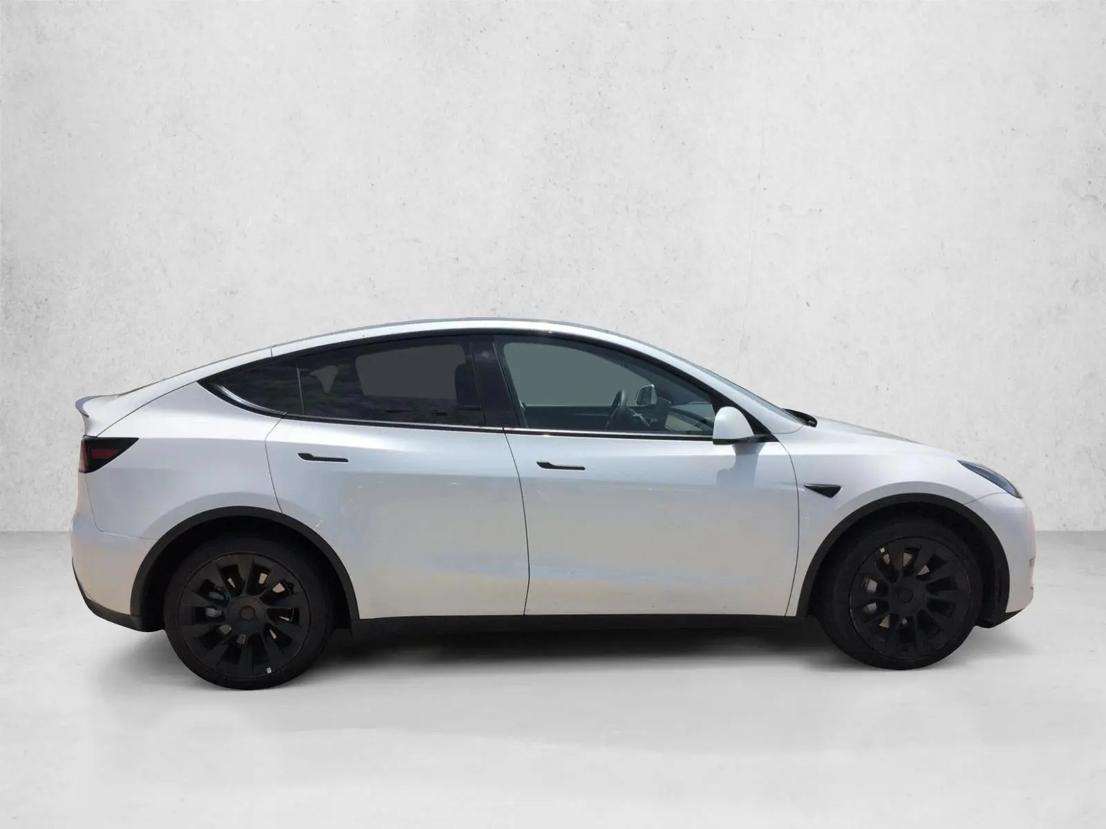 2023 Tesla Model Y Long Range Dual Motor All-Wheel Drive photo 4