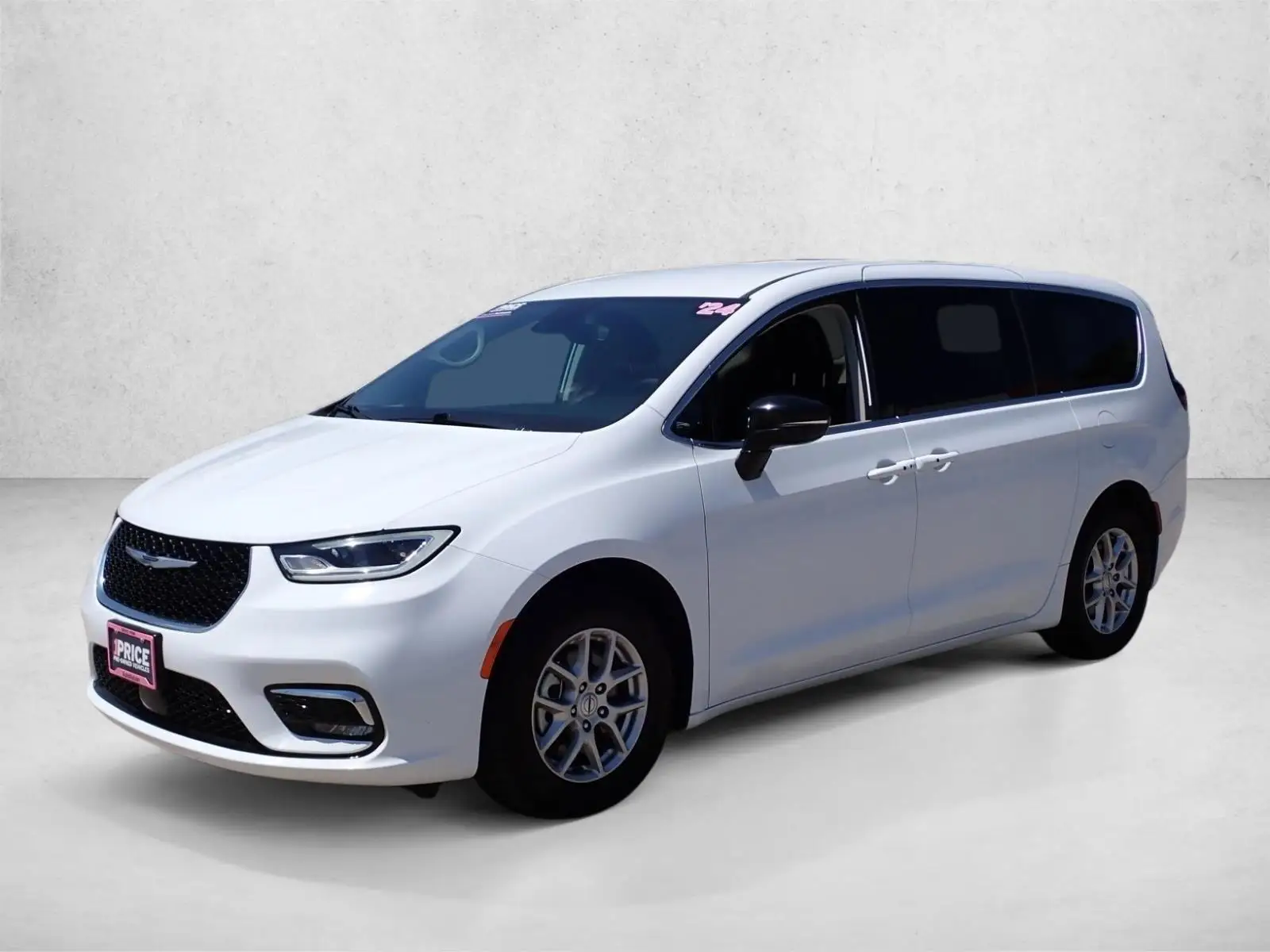 2024 Chrysler Pacifica Touring L photo 1