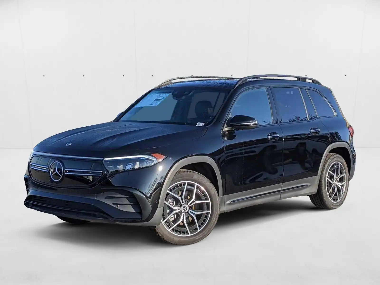 2023 Mercedes-Benz EQB EQB 350's photo