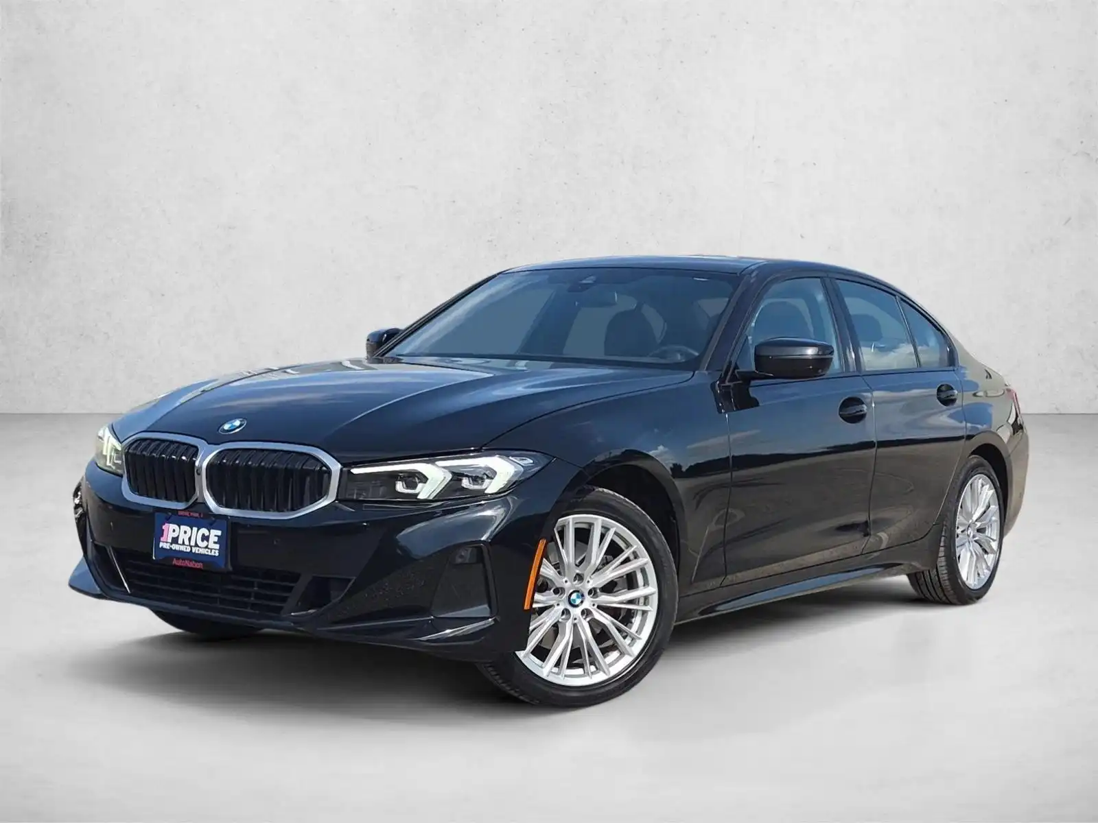 2023 BMW 3 Series 330i xDrive Sedan's photo